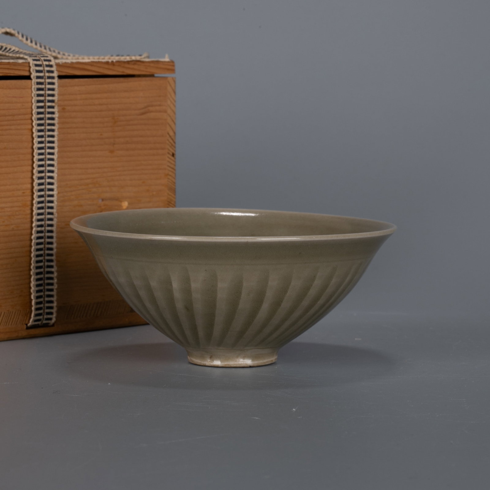 Song Yaozhou ware Yuyou pattern tea bowl (1 of 7)
