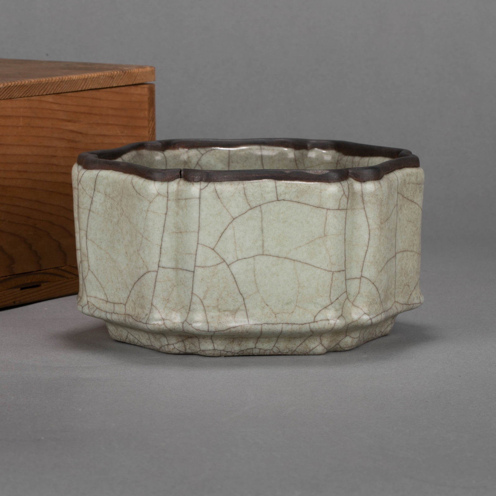 Song Dynasty Guan Kiln Stand Dish (1 of 7)