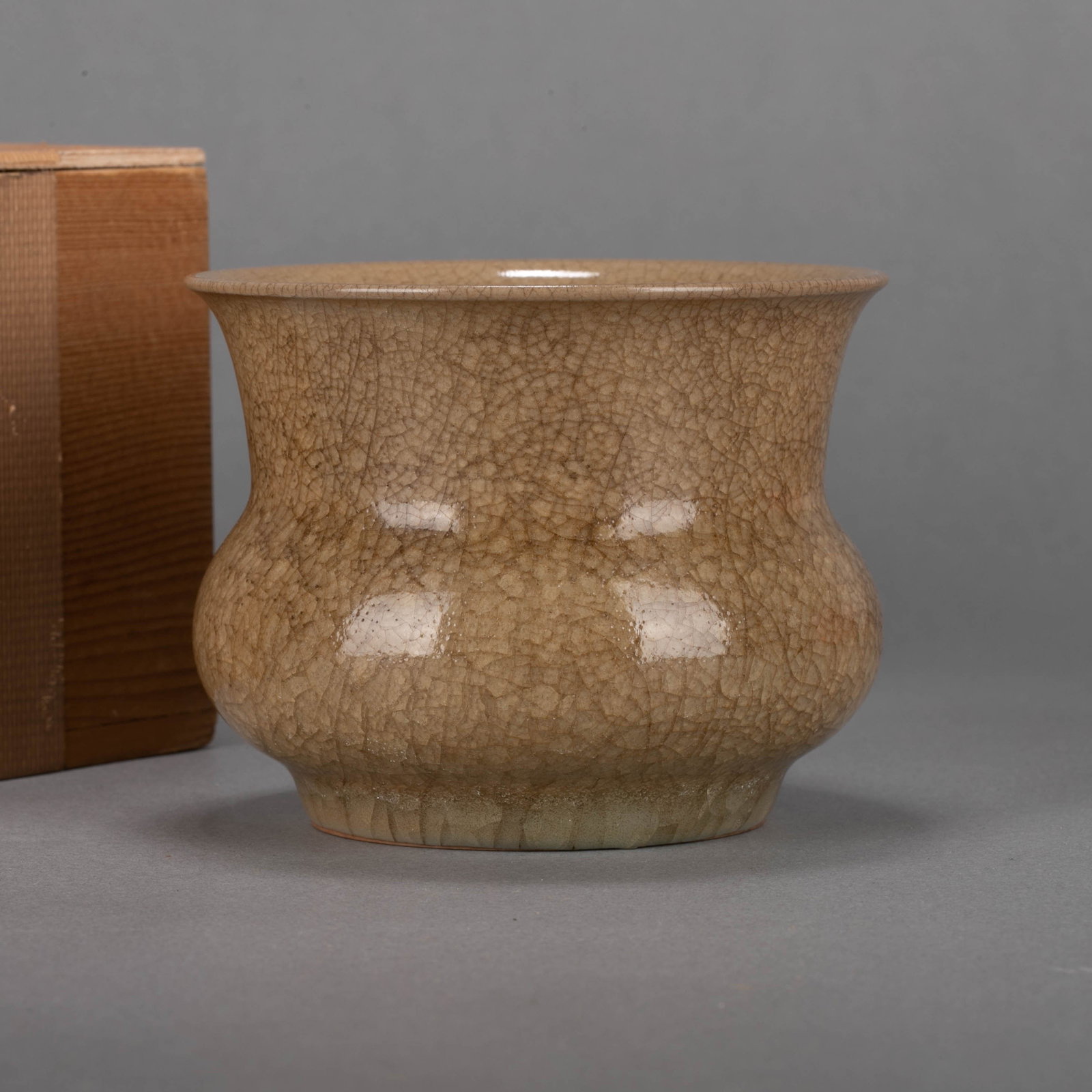 Song beige glazed slops bowl: Song beige glazed slops bowl