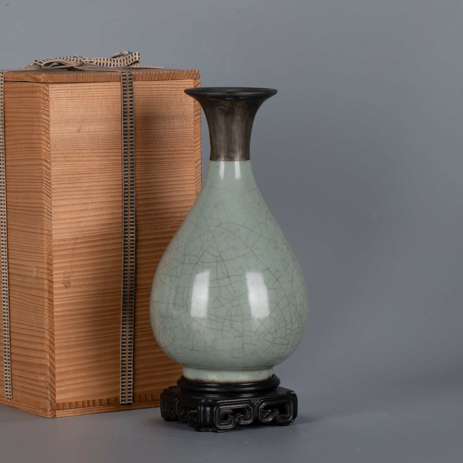 Song Dynasty Celadon Jade Pot Spring (1 of 9)