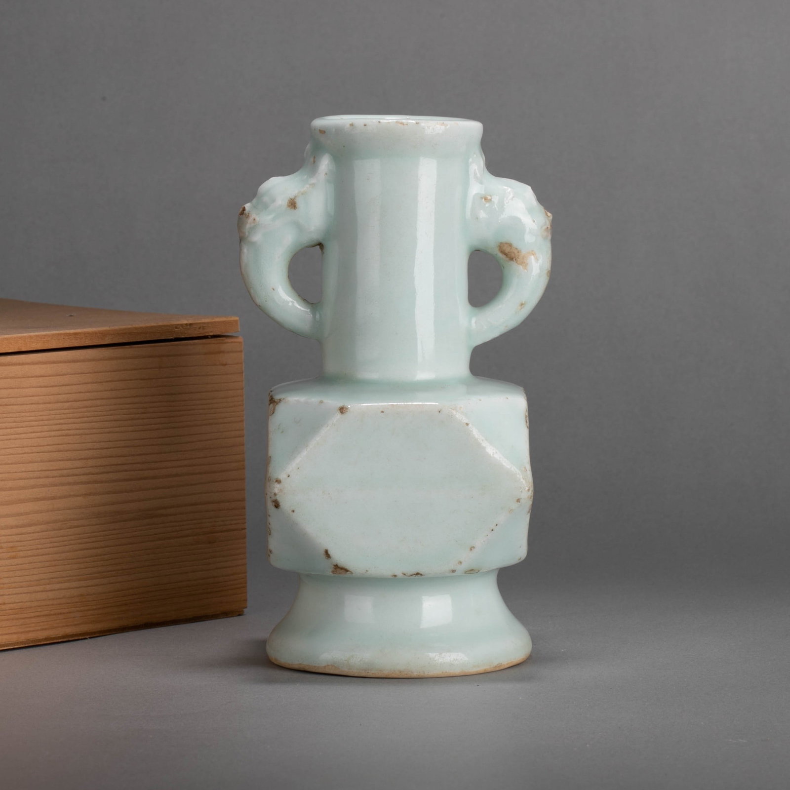 Ming tianbai glaze ear hanaire (Japanese flower vase): Ming tianbai glaze ear hanaire (Japanese flower vase)