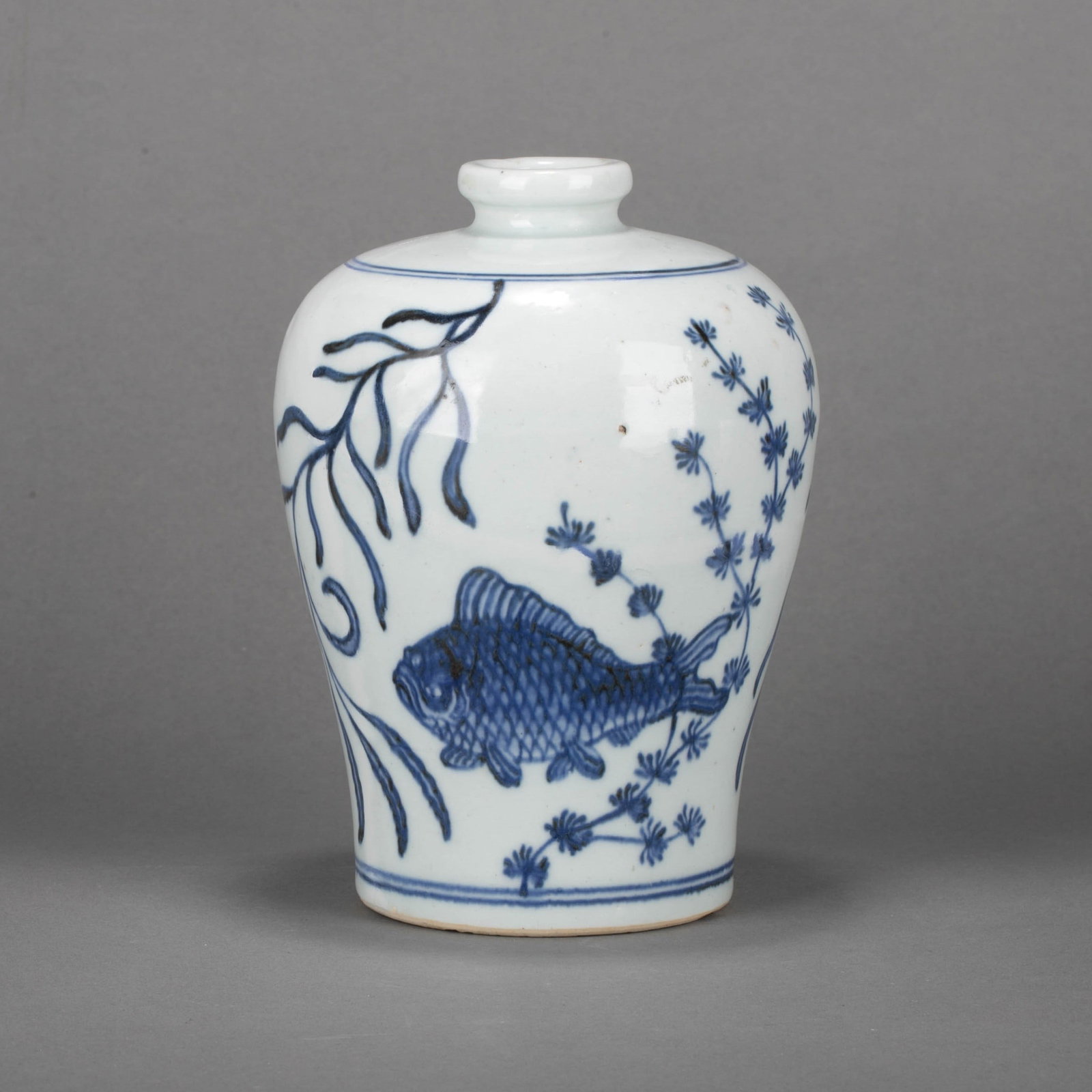Ming Dynasty antique dyed fish pattern meiping vase (1 of 6)