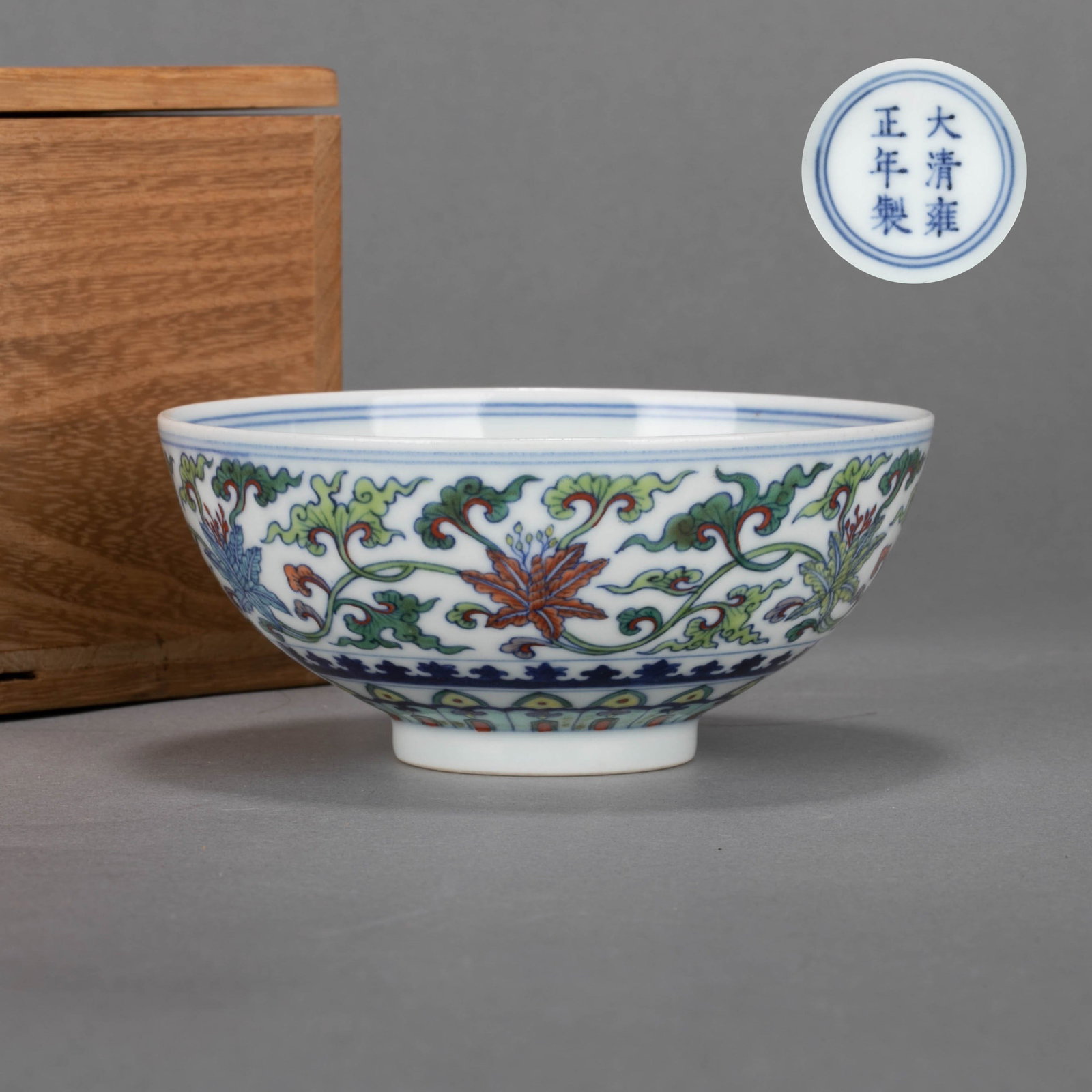 Qing Dynasty Yongzheng reign mark doucai flower pattern bowl (1 of 7)