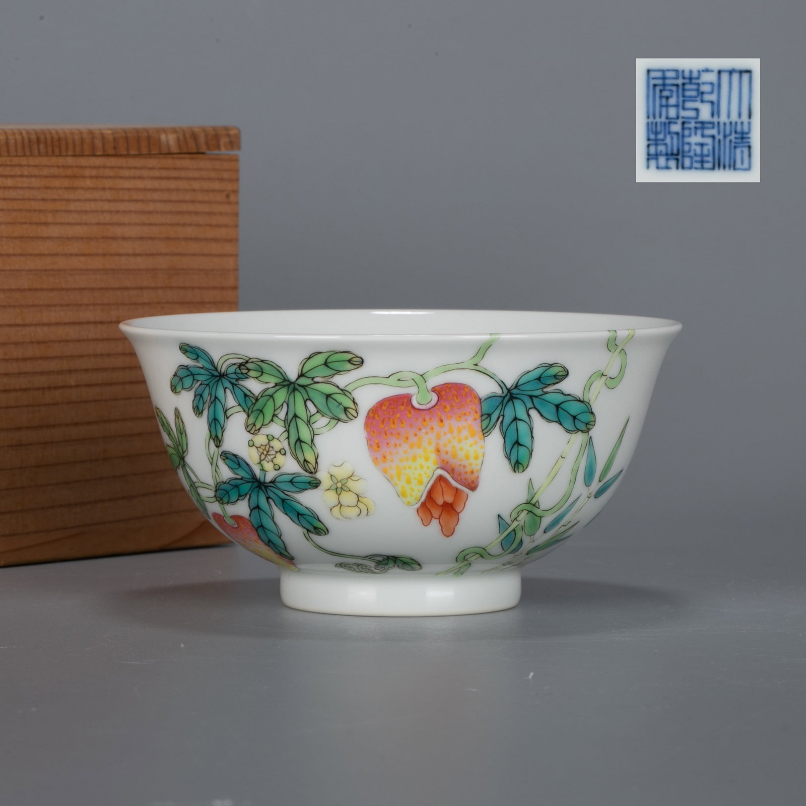 Qing Dynasty Qianlong famille rose bowl with twigs and melon pattern: Qing Dynasty Qianlong famille rose bowl with twigs and melon pattern