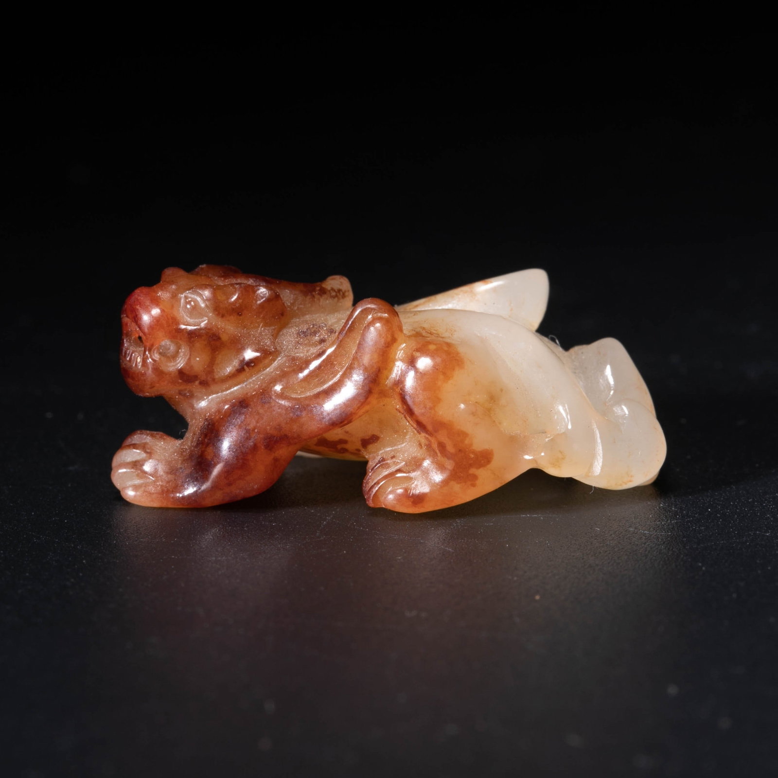 Song Dynasty Red Qin Jade Beast: Song Dynasty Red Qin Jade Beast