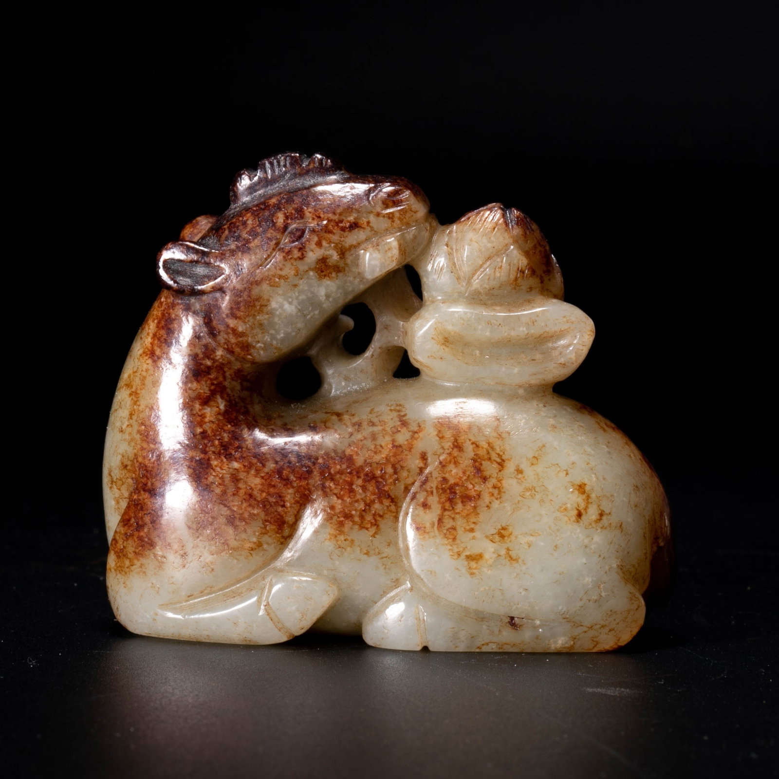 Hotan jade auspicious animal holding Ganoderma lucidum handle (1 of 7)