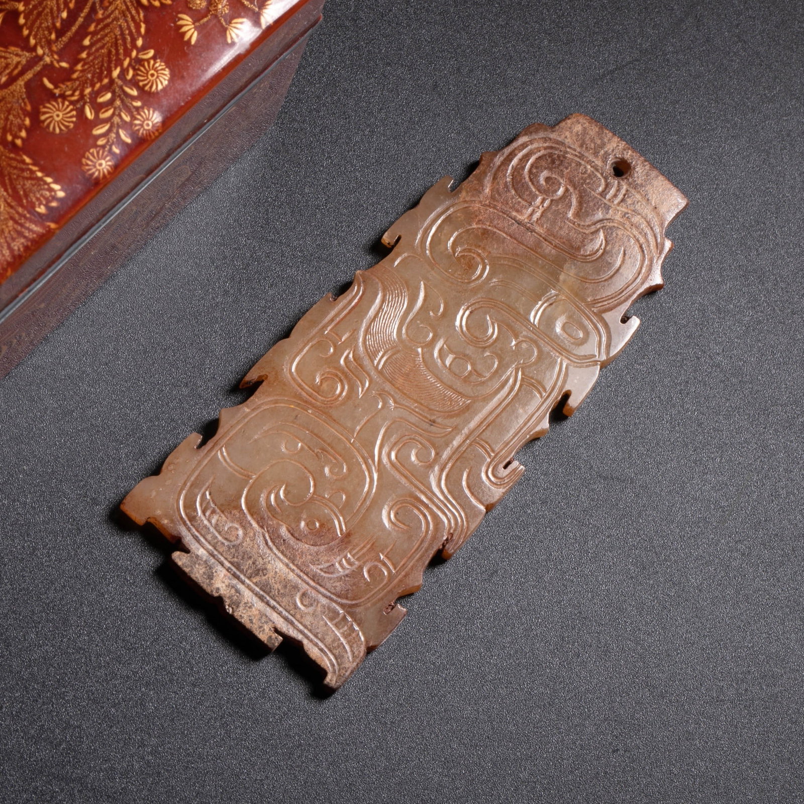 Shang and Zhou dynasty wind bird pattern handle: Shang and Zhou dynasty wind bird pattern handle