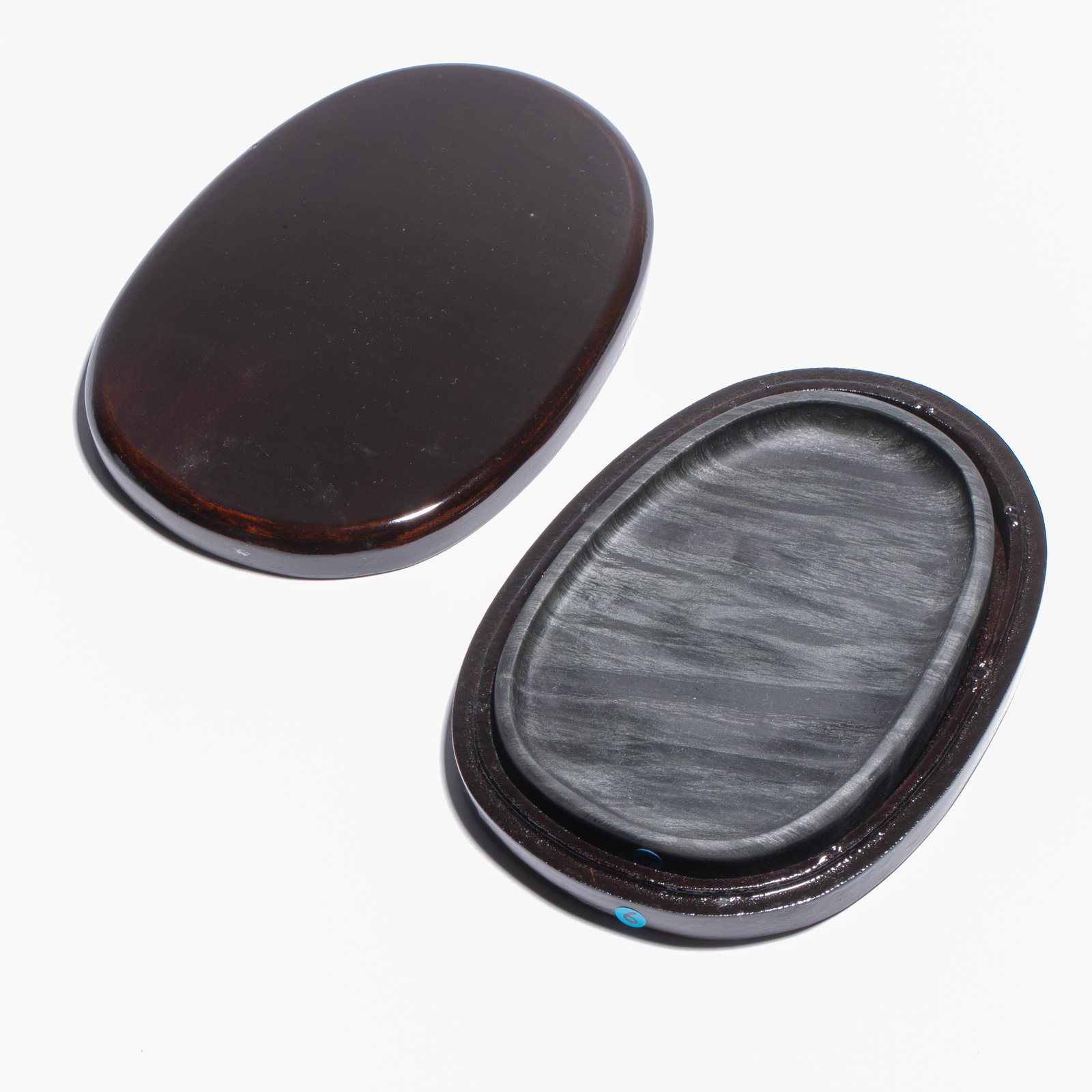 Shezhou eyebrow pattern Liuyuan inkstone (1 of 6)