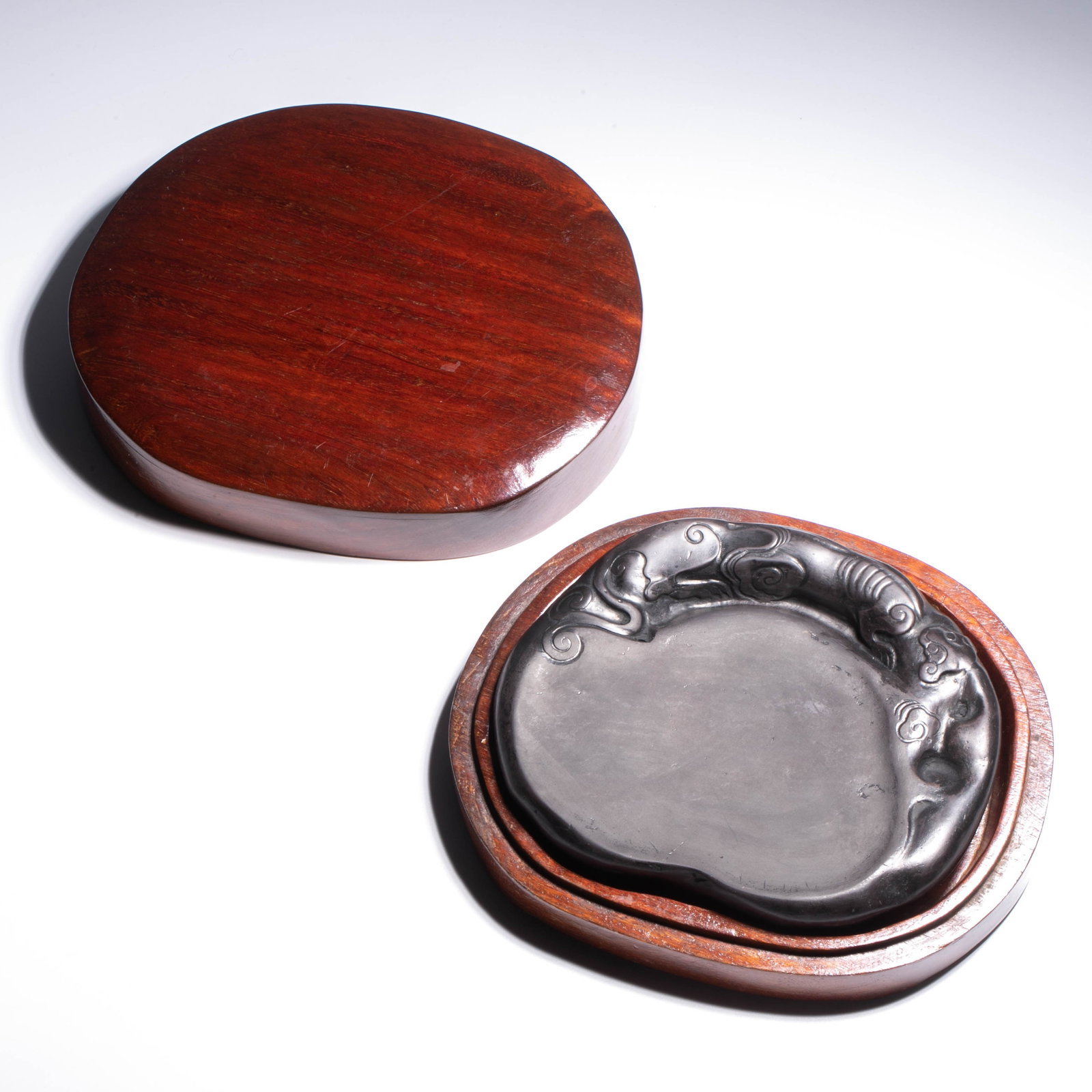 Ming Dynasty Laokeng Duanxi Shuiyan Yunlong Inkstone: Ming Dynasty Laokeng Duanxi Shuiyan Yunlong Inkstone