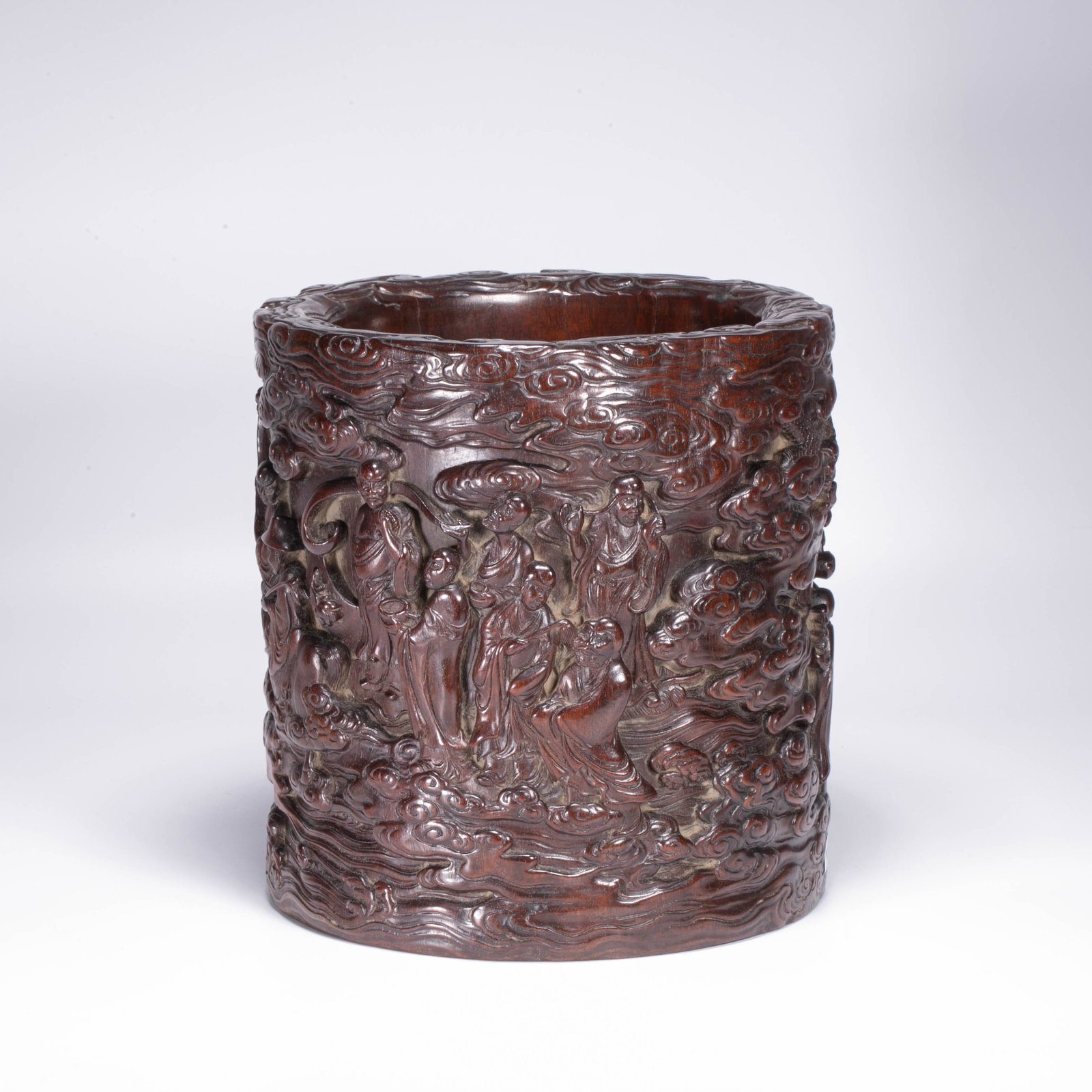 Qing dynasty A large red sandalwood pen holder with a picture of eighteen arhats (1 of 12)