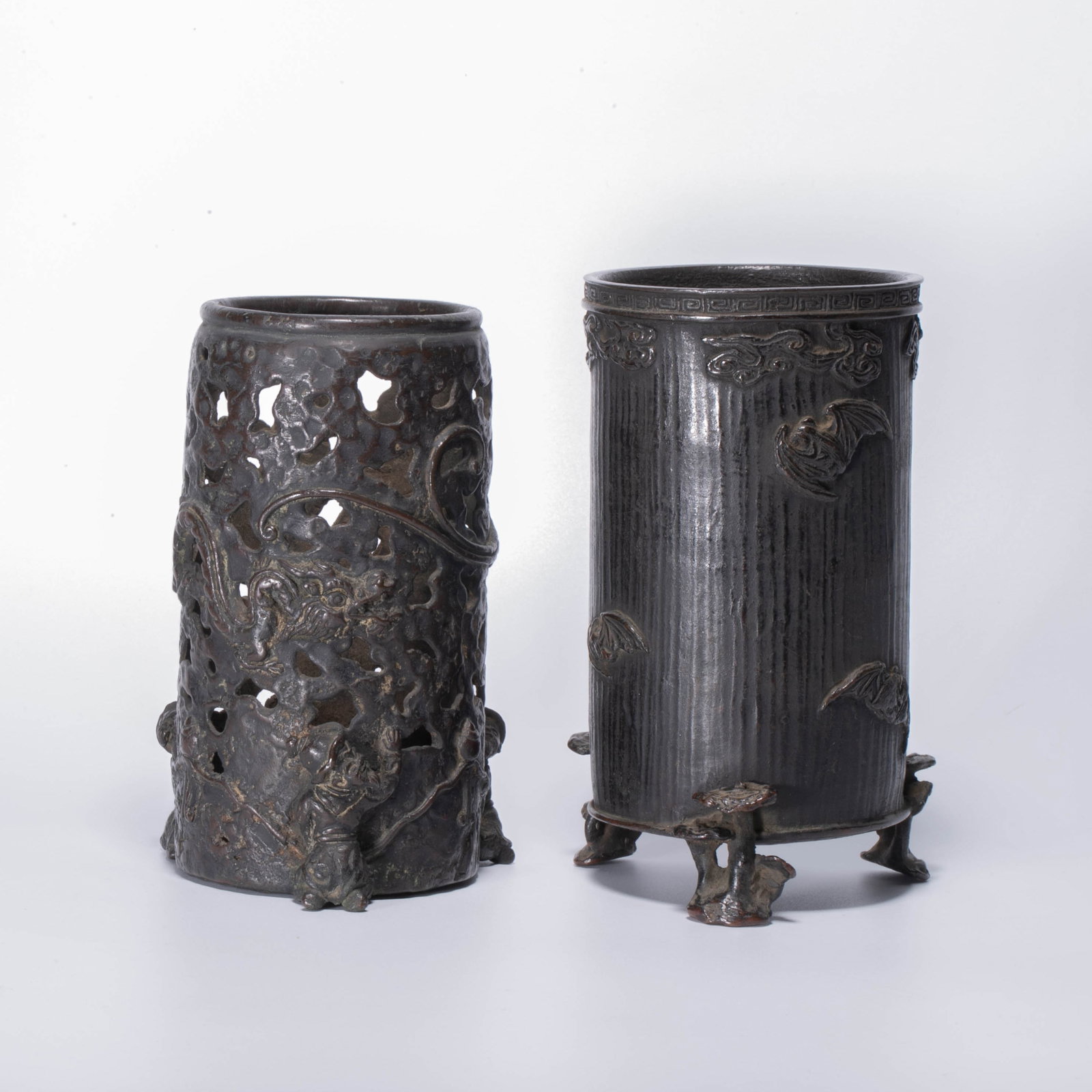 Bronze pen holder 2 points (1 of 11)