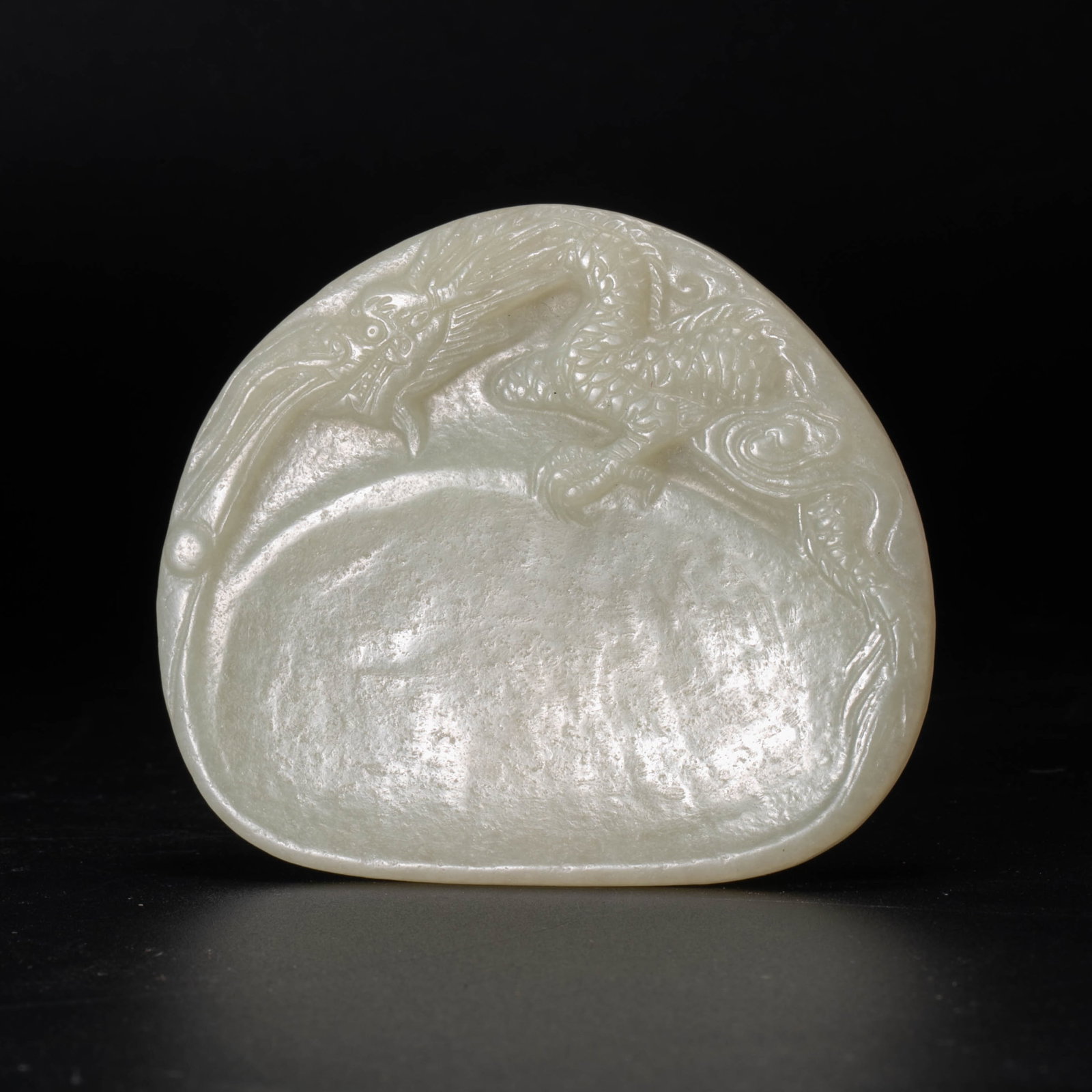 Qing Dynasty Jade Dragon Pattern Portable Inkstone (1 of 5)