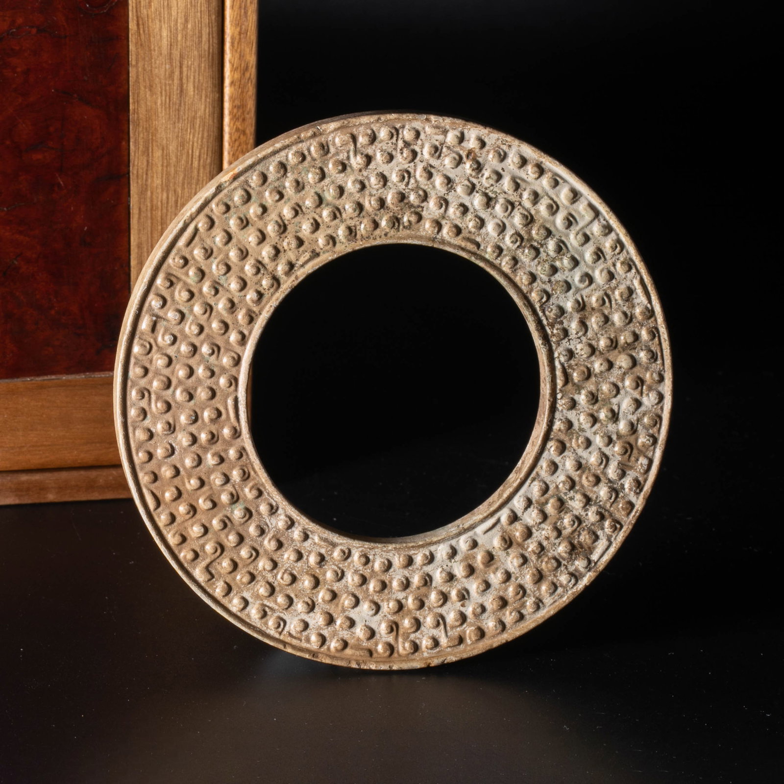 Han Dynasty Valley Pattern Jade: Han Dynasty Valley Pattern Jade