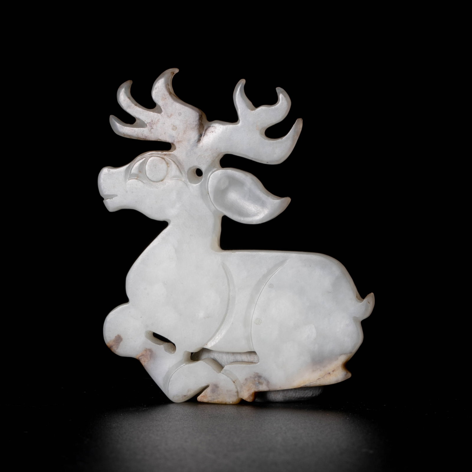 Shijiahe White Jade Deer: Shijiahe White Jade Deer