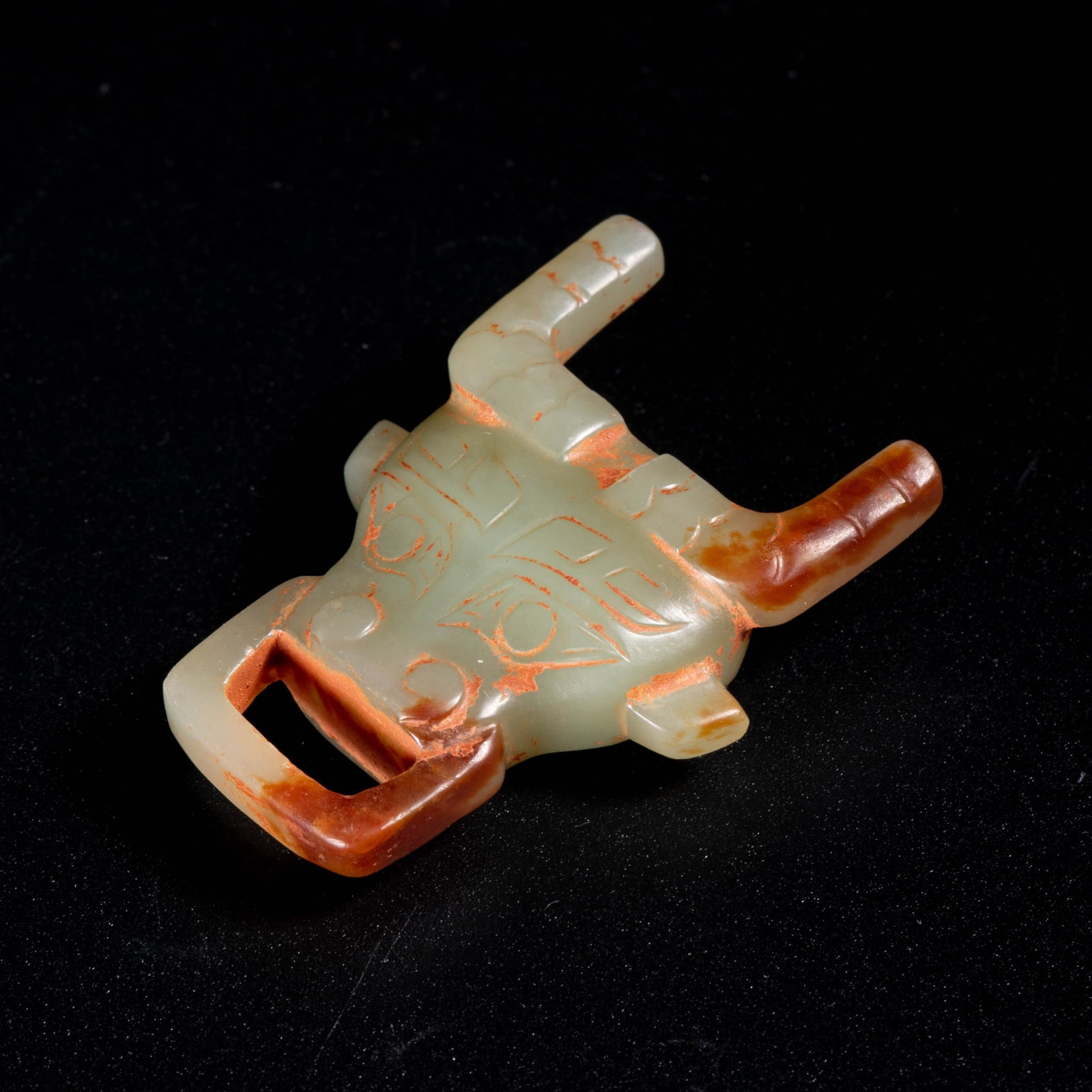 Shang jade cow pendant: Shang jade cow pendant