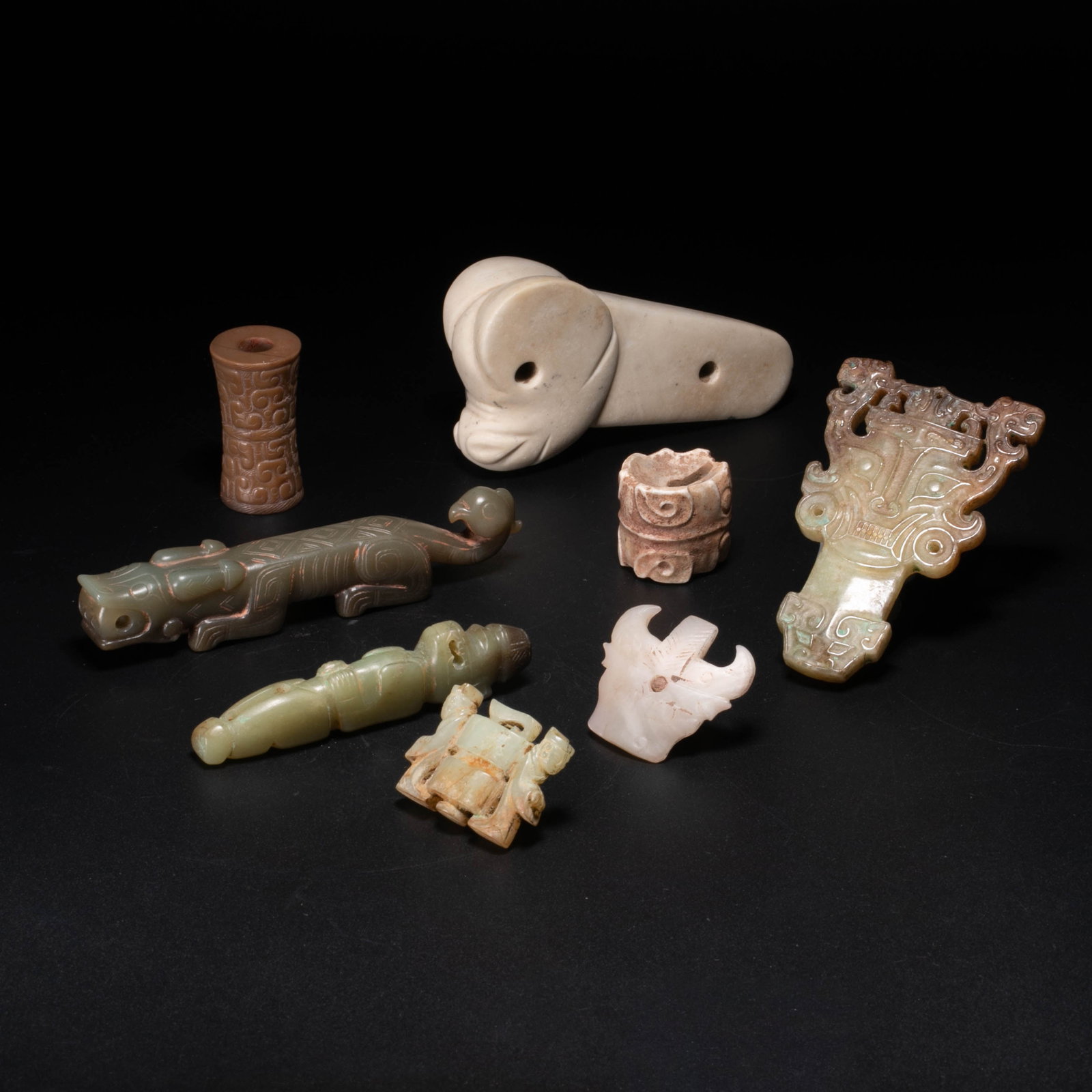 A set of Shang jade articles: A set of Shang jade articles