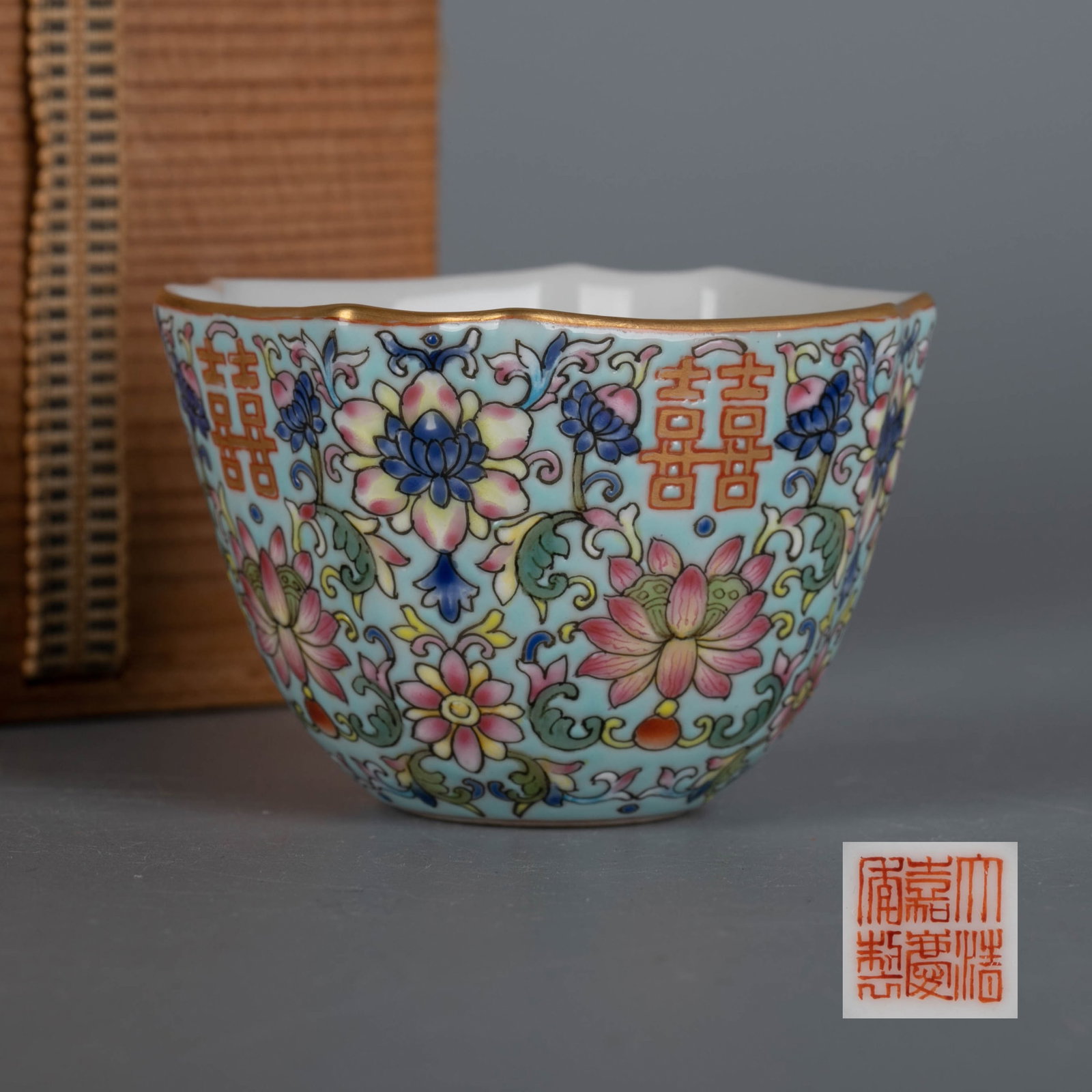 Qing Jiaqing Yangcai Lotus Pattern Octagonal Cup: Qing Jiaqing Yangcai Lotus Pattern Octagonal Cup