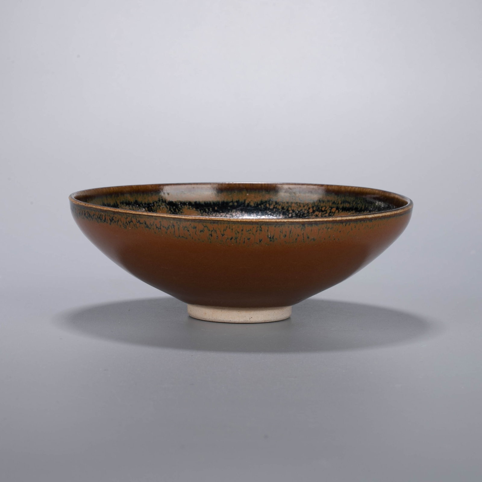 Song Dynasty sauce glaze cup: Song Dynasty sauce glaze cup