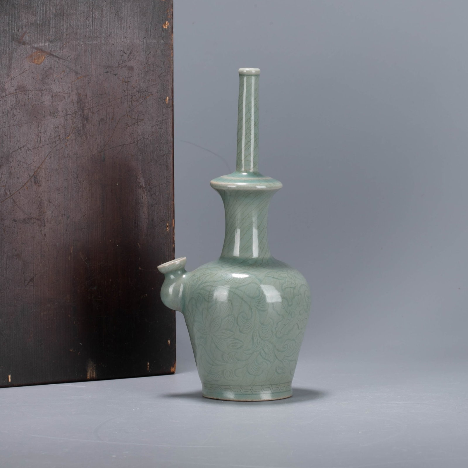 Goryeo Period Celadon Incised Flower Water Purification Vase: Goryeo Period Celadon Incised Flower Water Purification Vase