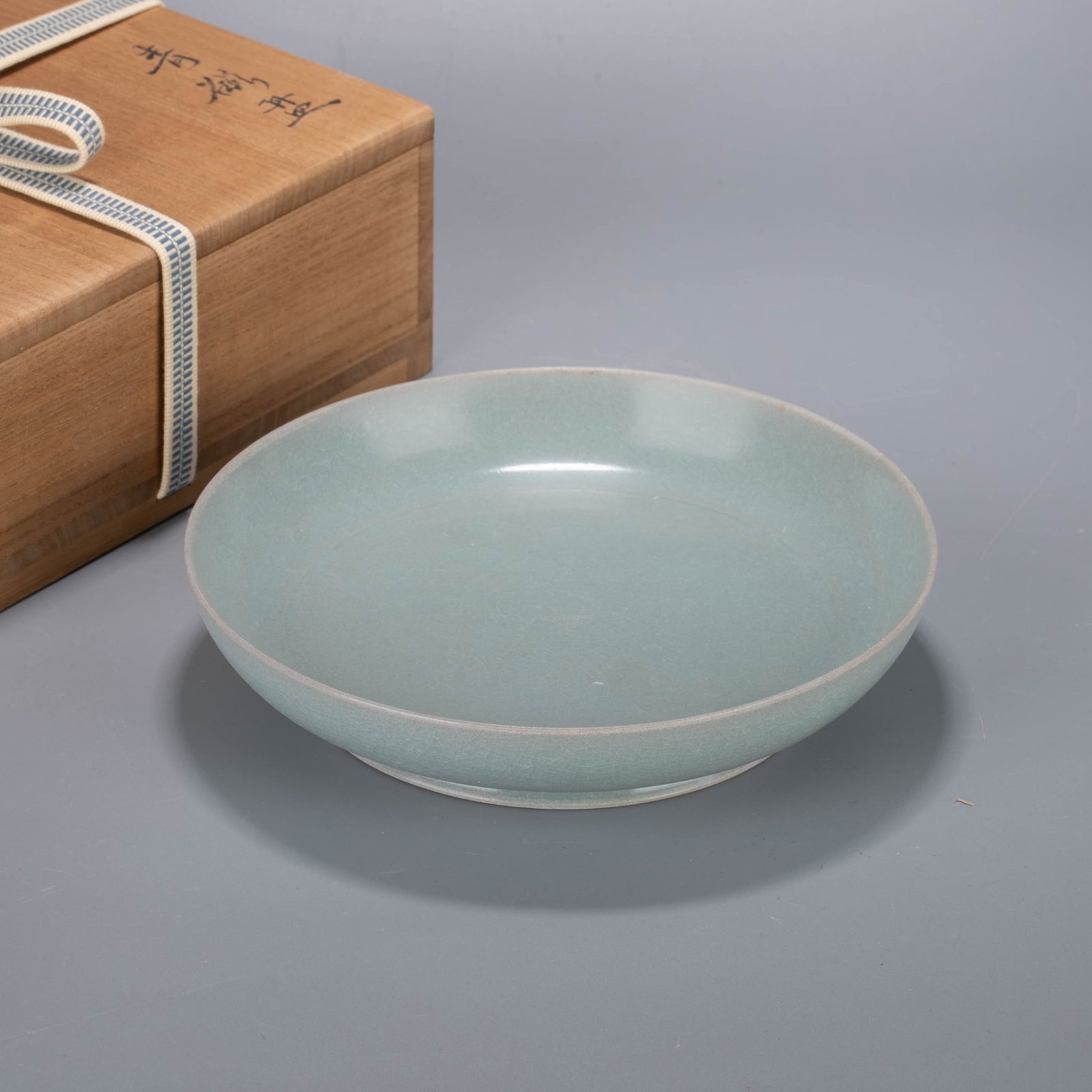 Ru kiln celadon plate: Ru kiln celadon plate
