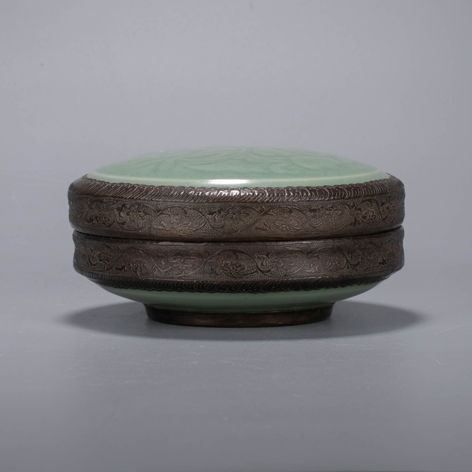 Longquan celadon incense box - 4