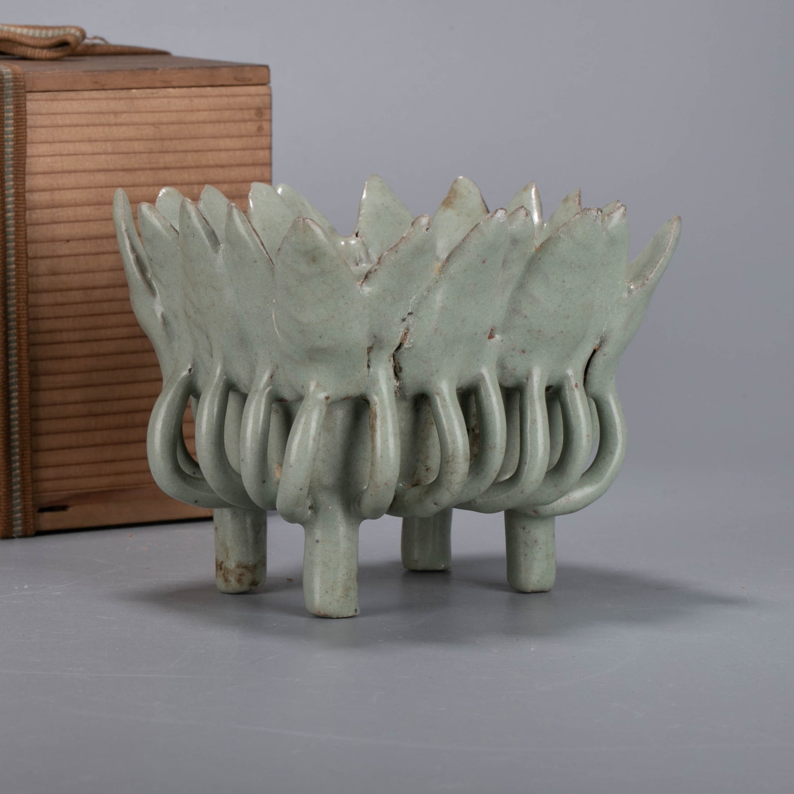 Song Dynasty Ru kiln leaf pattern four-legged incense burner: Song Dynasty Ru kiln leaf pattern four-legged incense burner