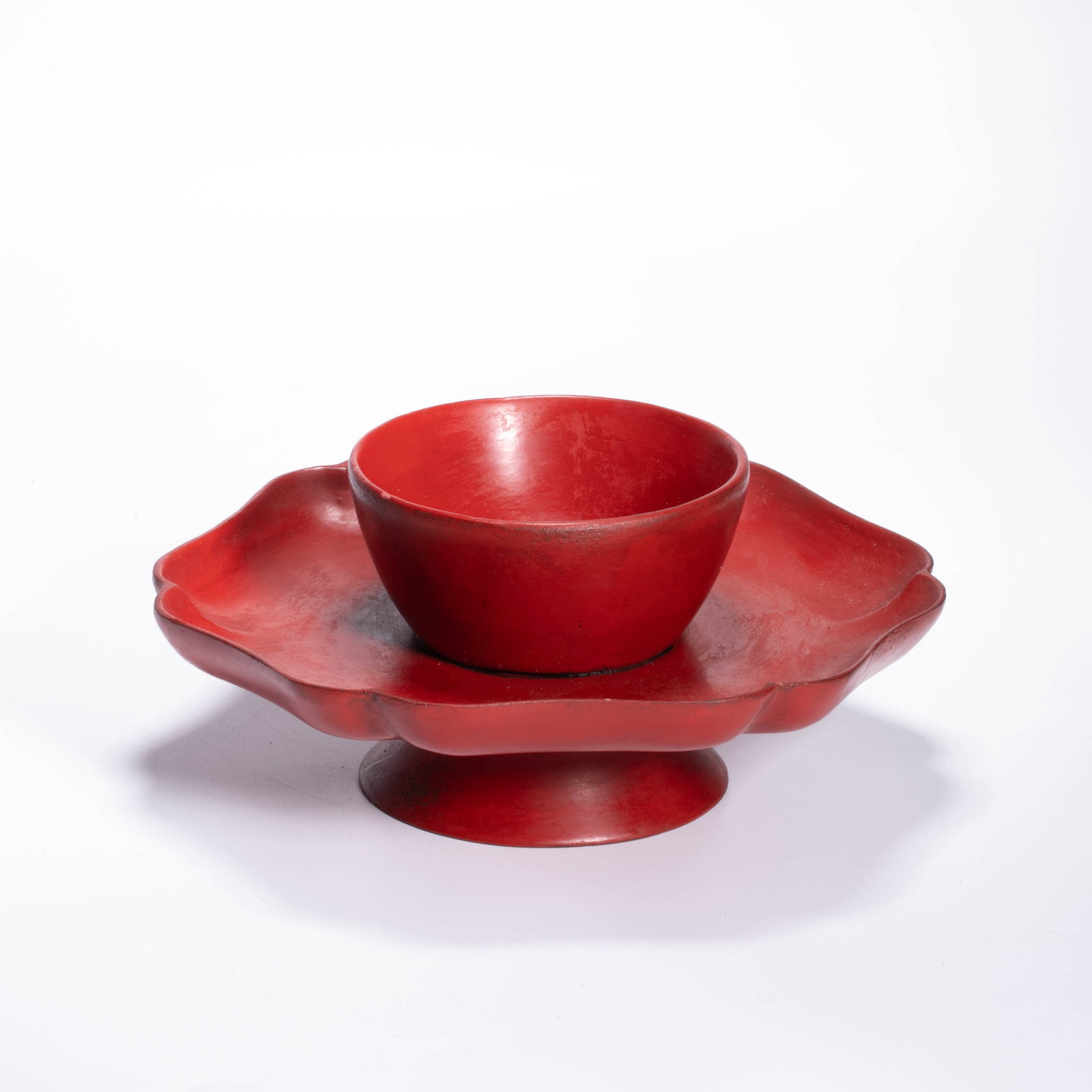 Song Dynasty plain lacquer Tianmu lamp holder: Song Dynasty plain lacquer Tianmu lamp holder