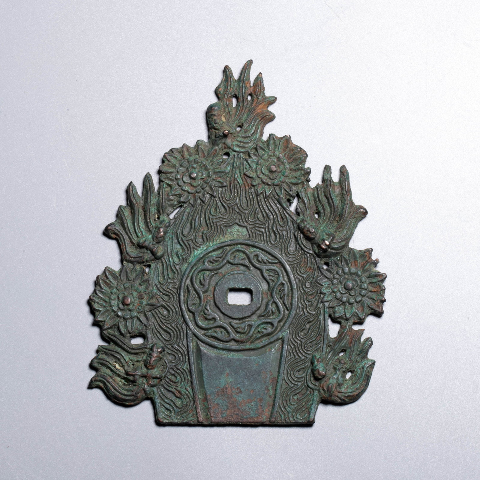 Northern Wei Dynasty Bronze Buddha Backlight (1 of 10)