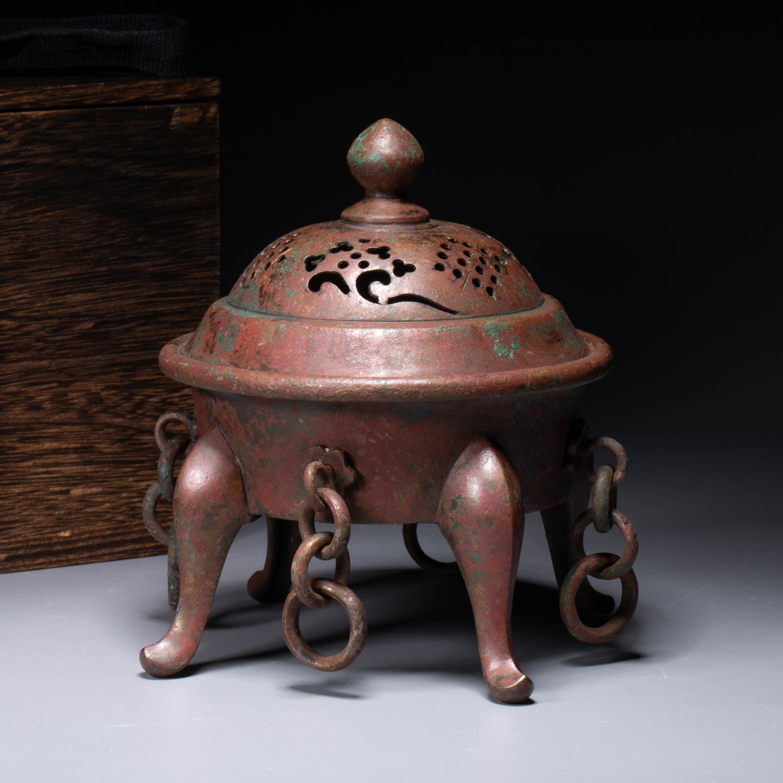 Tang Bronze Smoker (1 of 9)