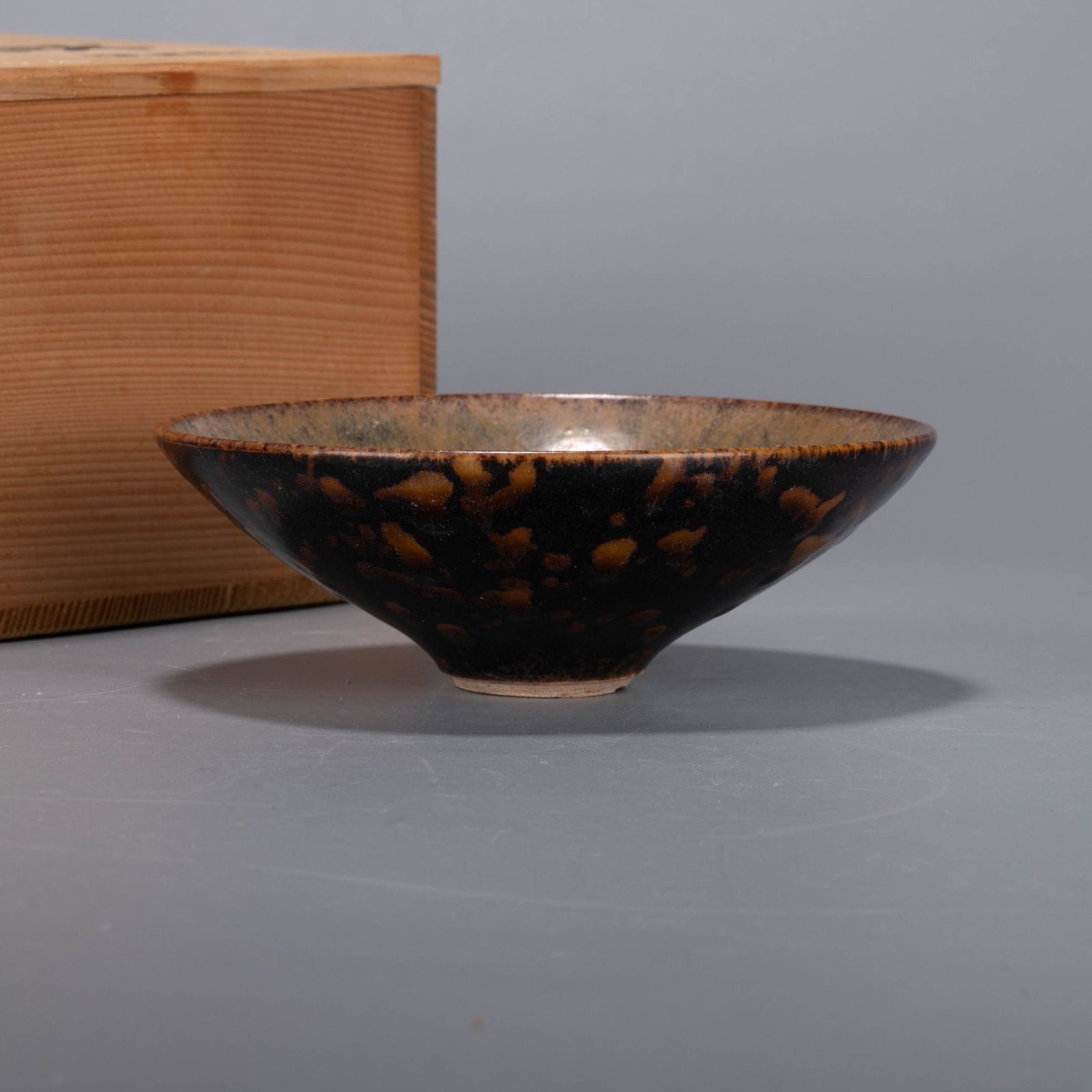Jizhou kiln double phoenix lamp, Song Dynasty (1 of 8)