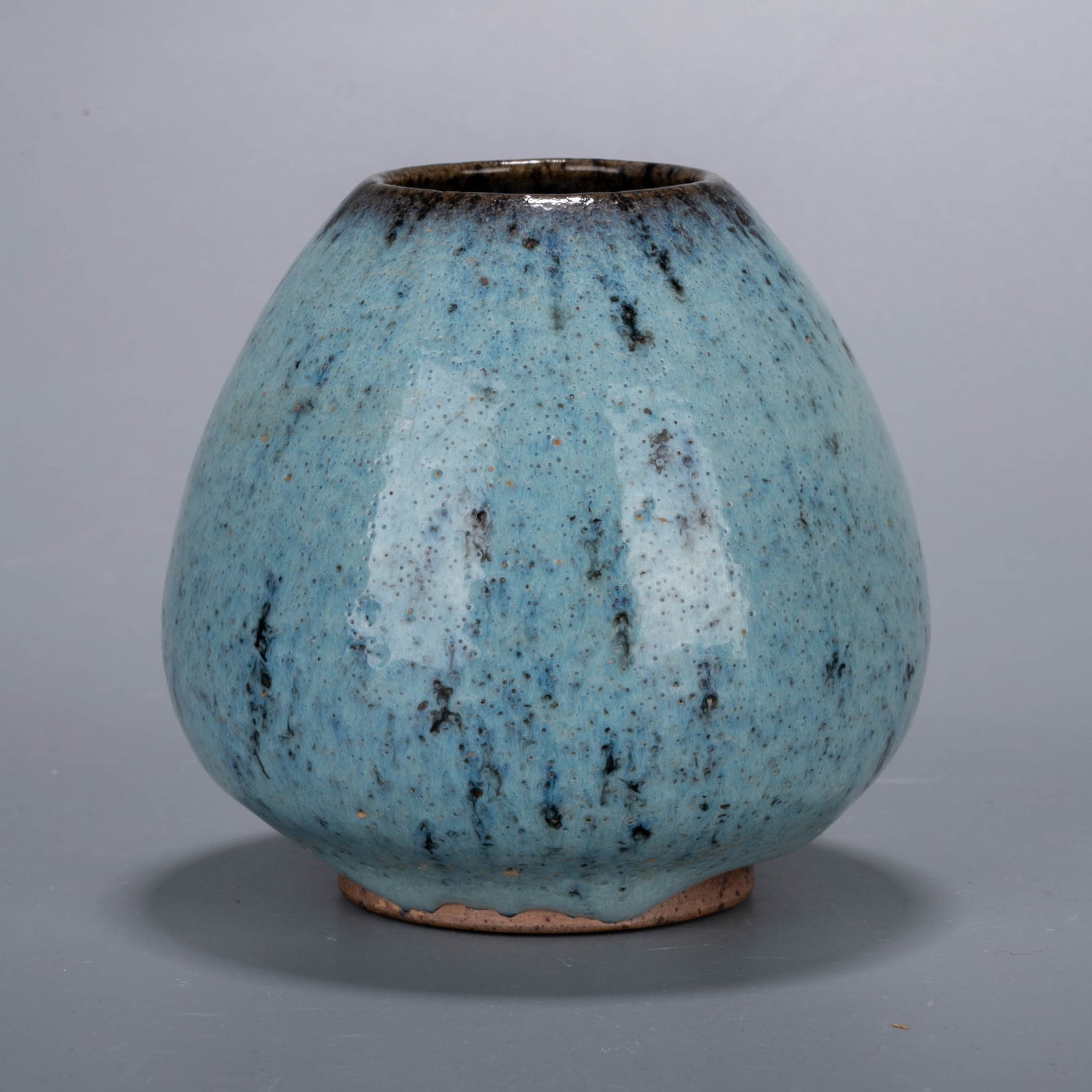 Kim Jun ware chicken heart jar (1 of 6)