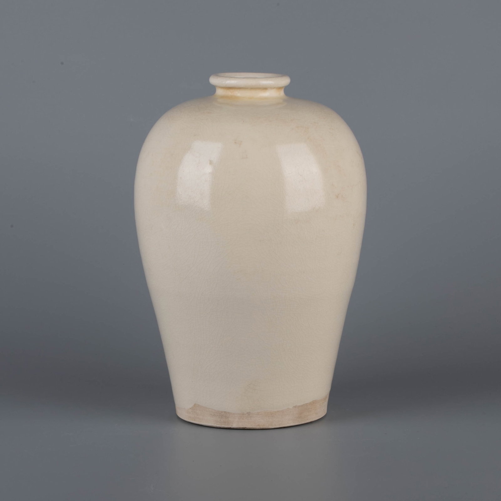 Sui white glaze meiping vase (1 of 6)