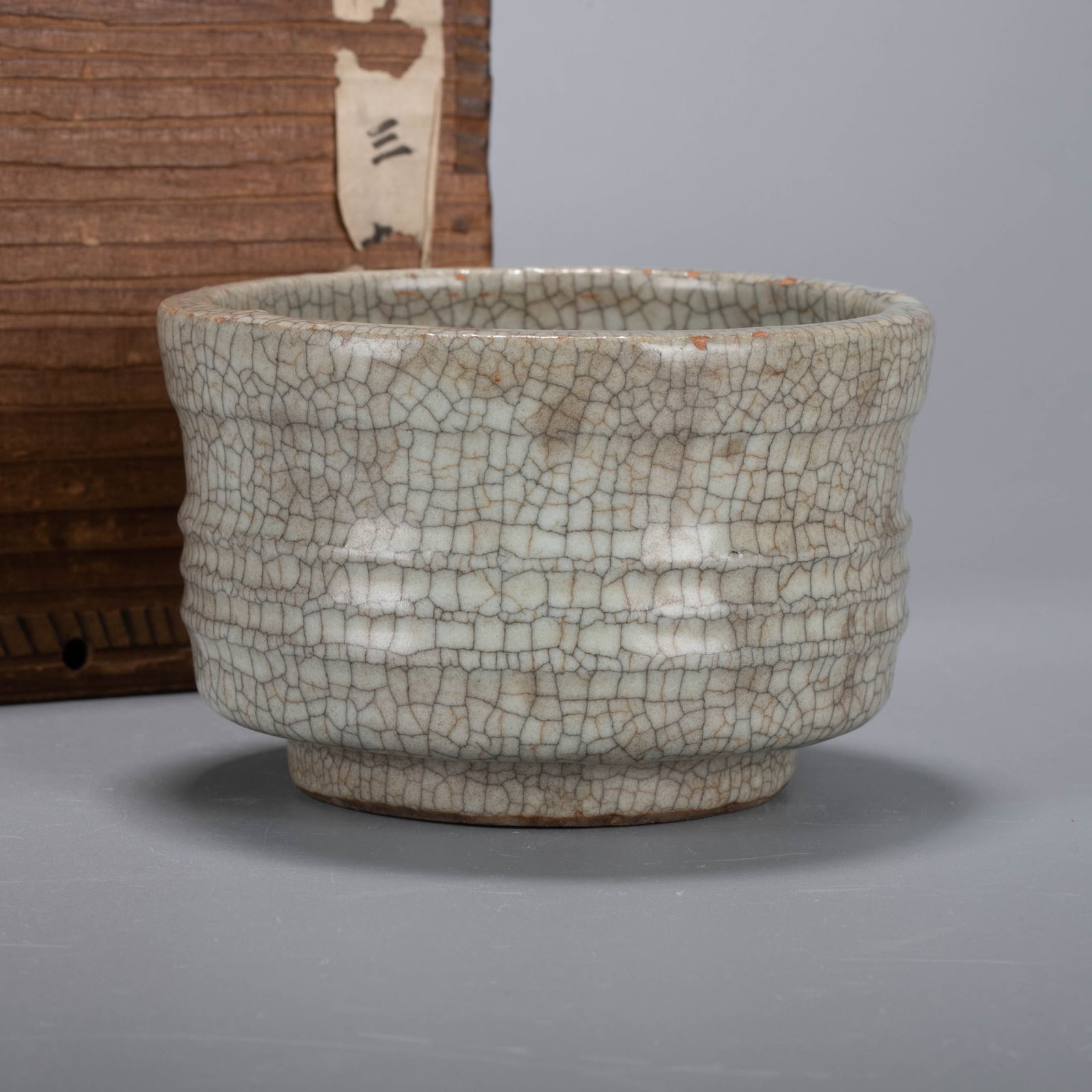 Ming Ge ware crackle glaze string pattern incense burner (1 of 7)