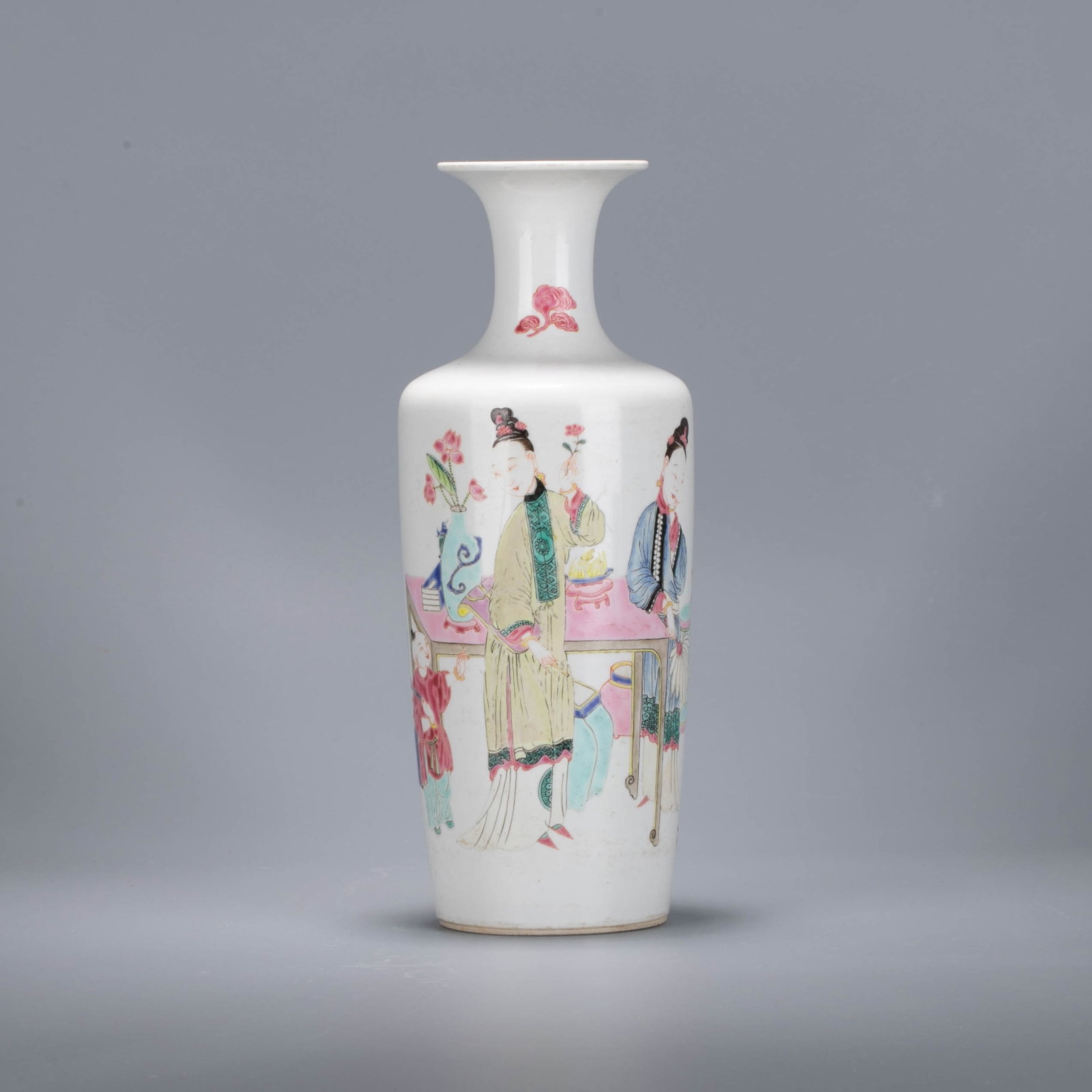 Qing Yongzheng Pastel figural vase (1 of 6)