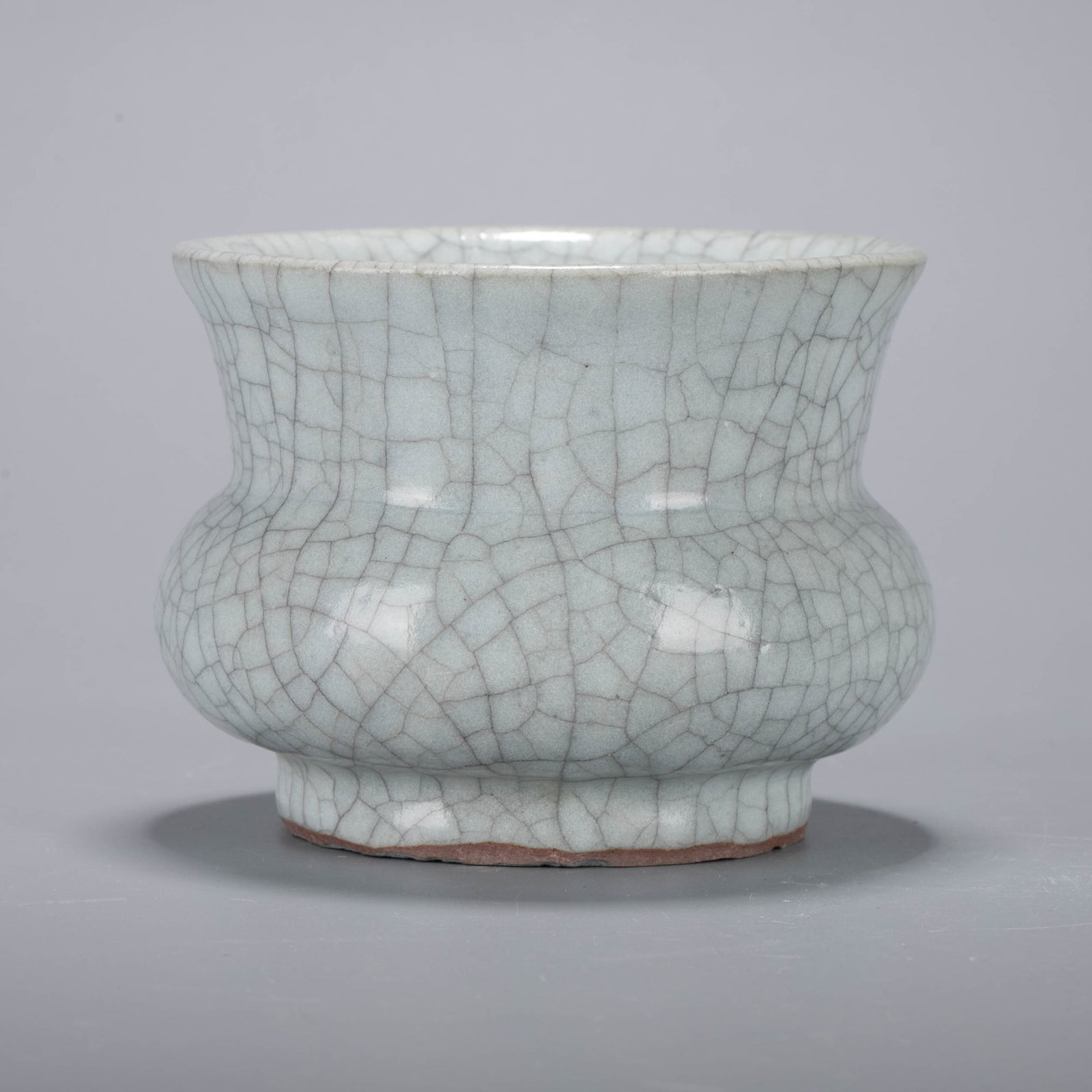 Guan ware spit vessel - 2