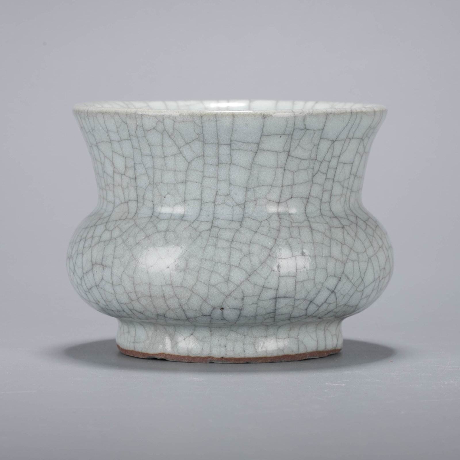 Guan ware spit vessel - 5