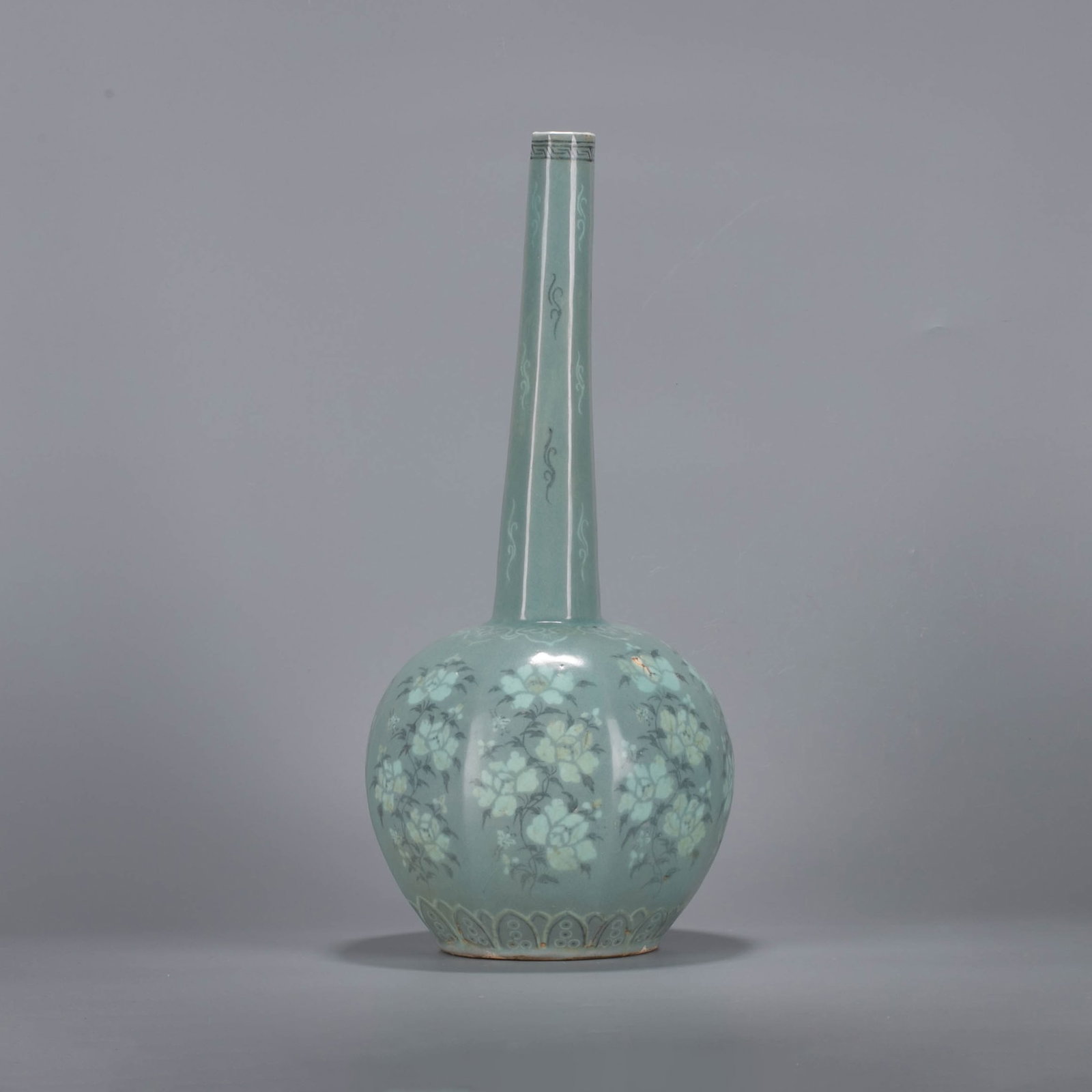 Goryeo Slender vase - 2