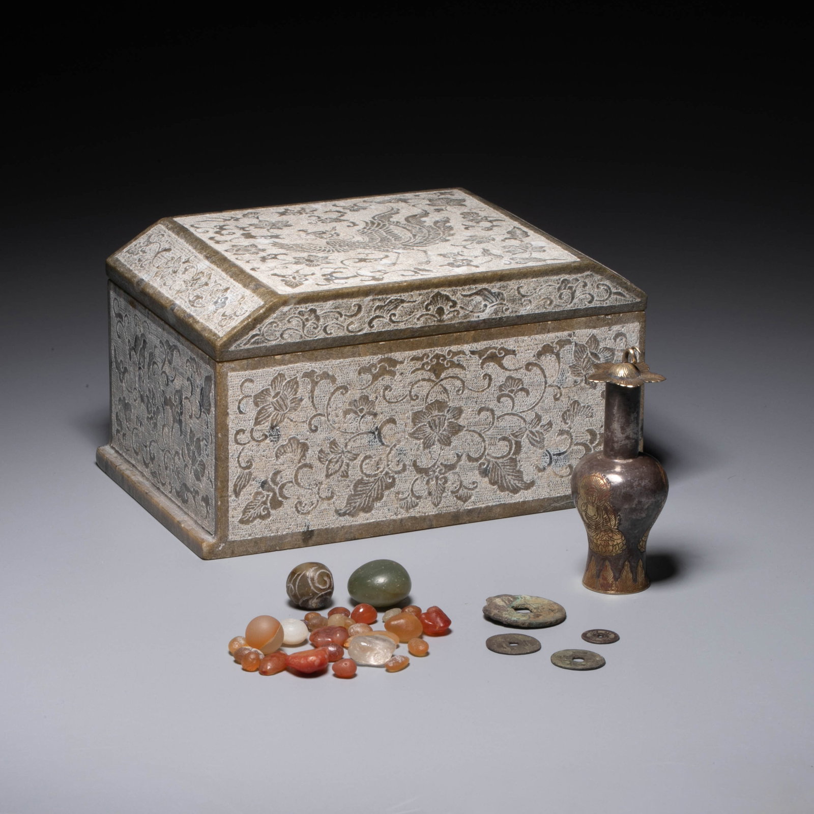 Tang phoenix decoration relic box relic: Tang phoenix decoration relic box relic