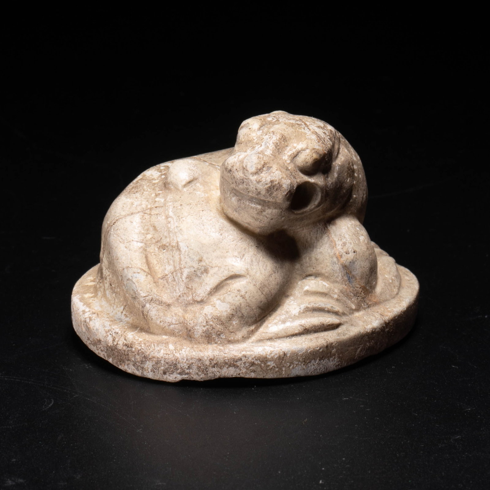 Han Jade Beast Paperweight: Han Jade Beast Paperweight