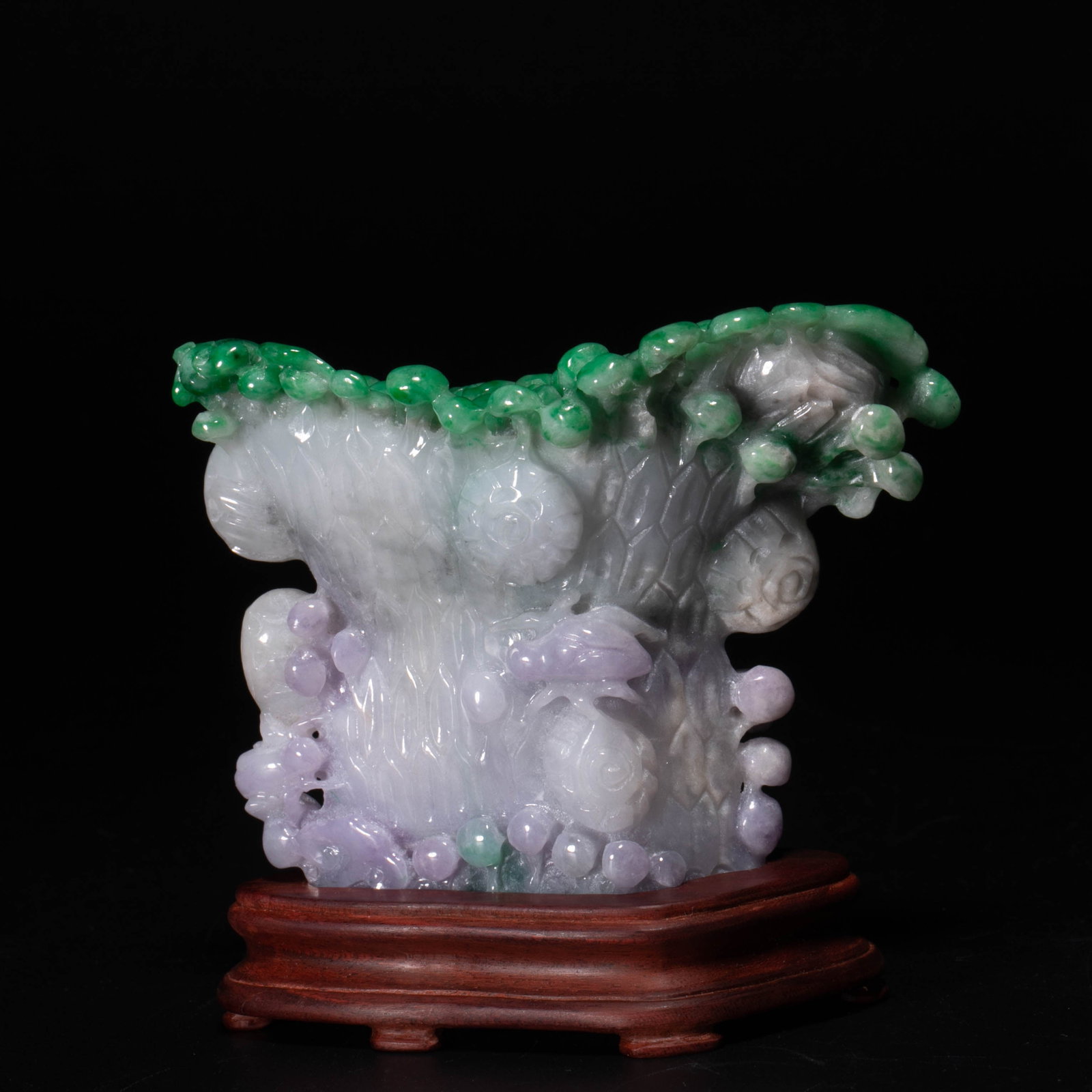 Spring colored jadeite bionic carved pen holder ornaments: Spring colored jadeite bionic carved pen holder ornaments