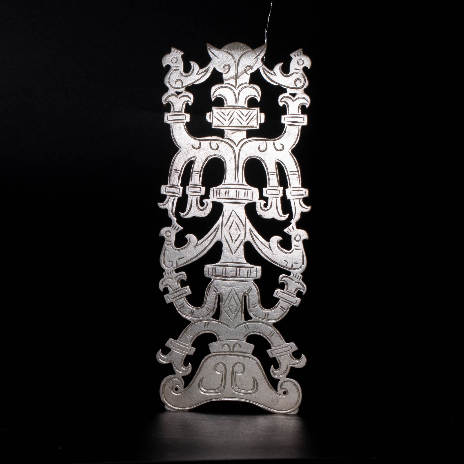 Western Zhou Dynasty Jade God Tree: Western Zhou Dynasty Jade God Tree