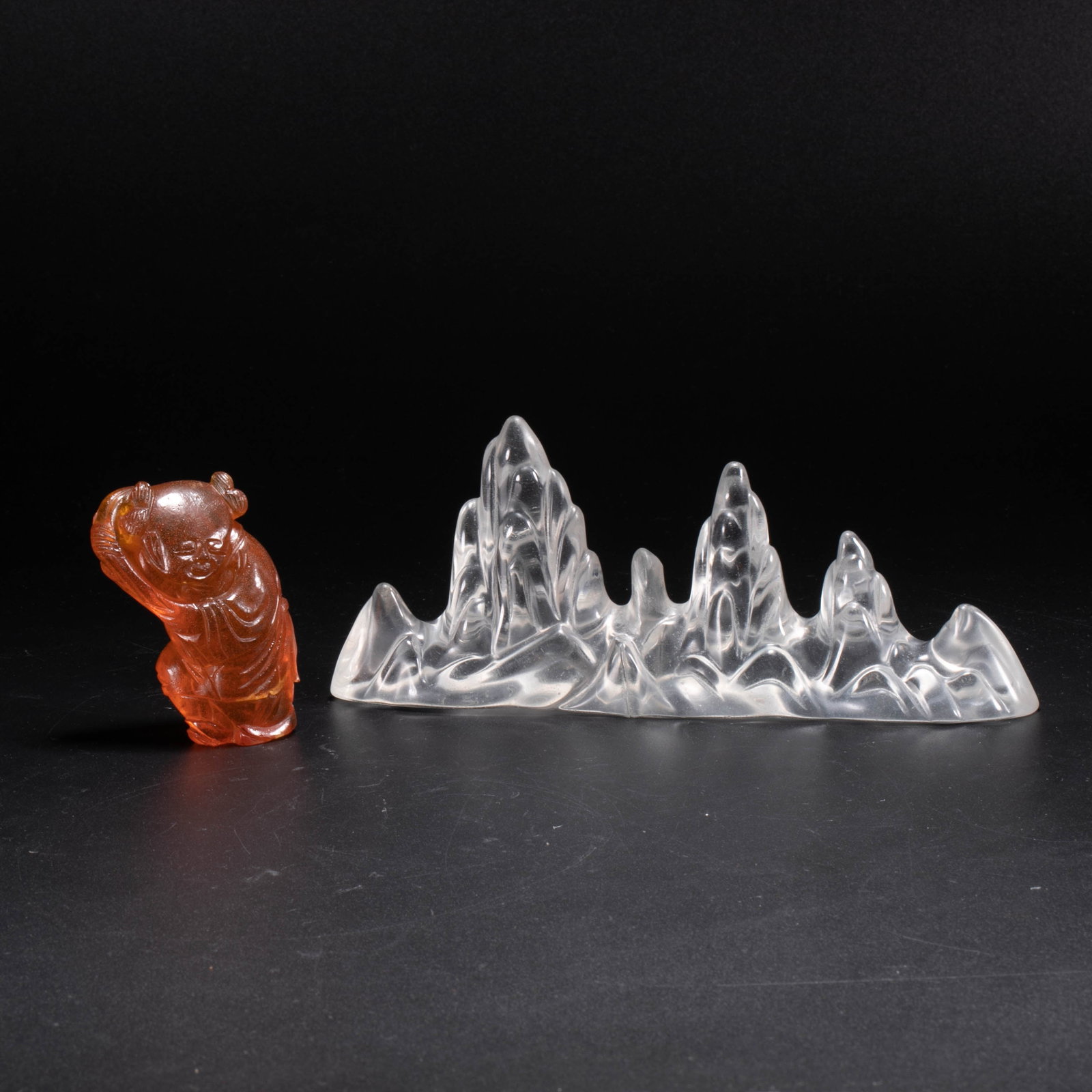Qing Dynasty crystal beeswax 2 pieces: Qing Dynasty crystal beeswax 2 pieces