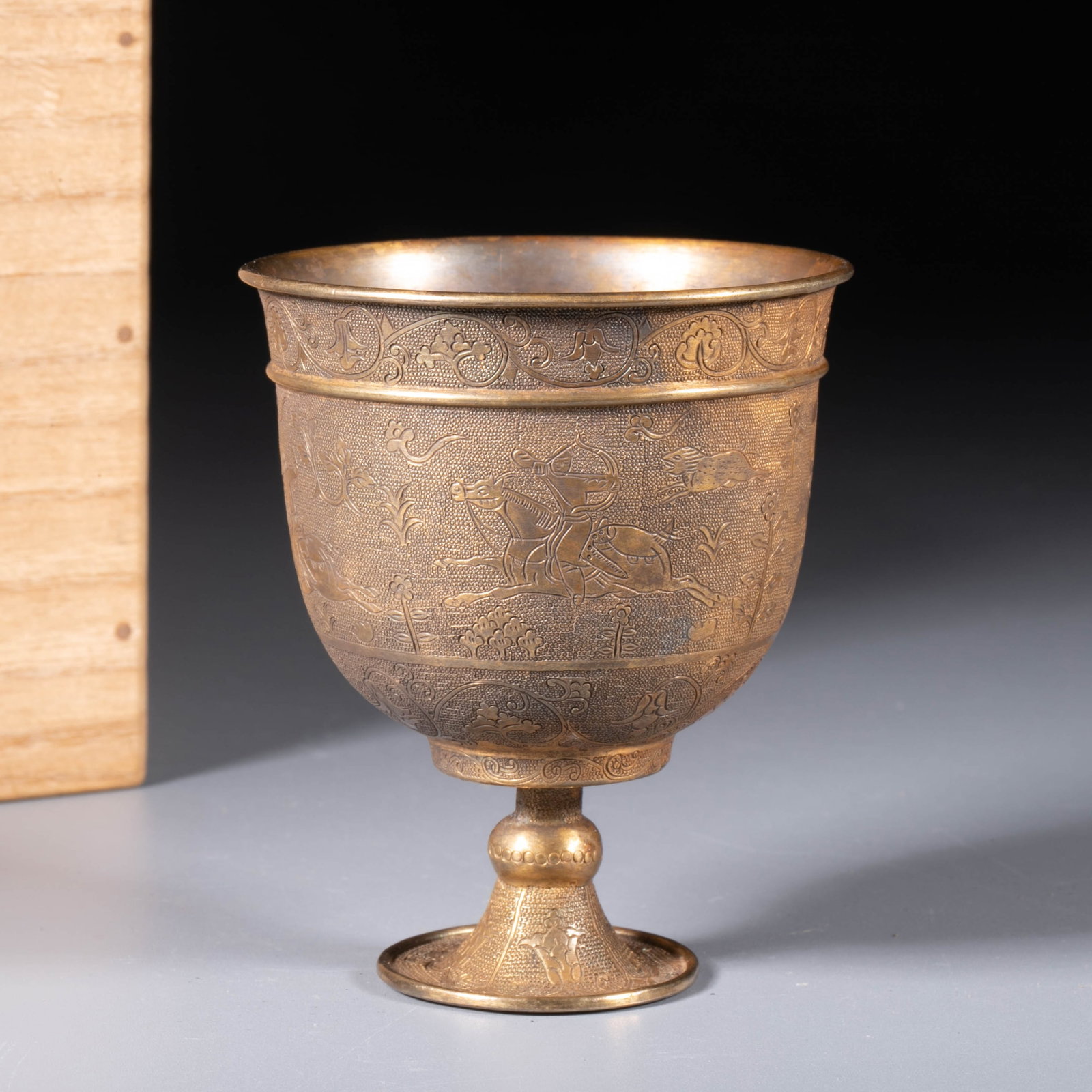 Tang Dynasty gilt Animal pattern high feet cup (1 of 6)