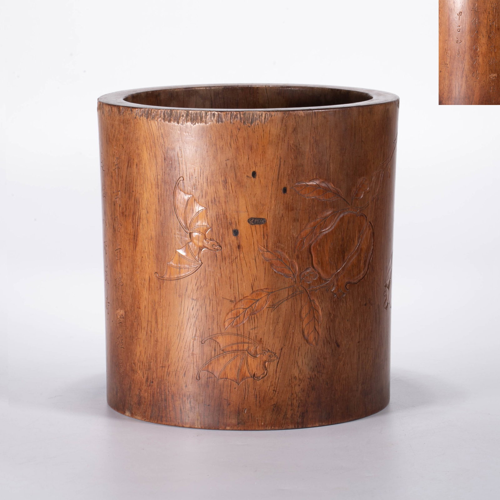 Huanghuali pen holder: Huanghuali pen holder