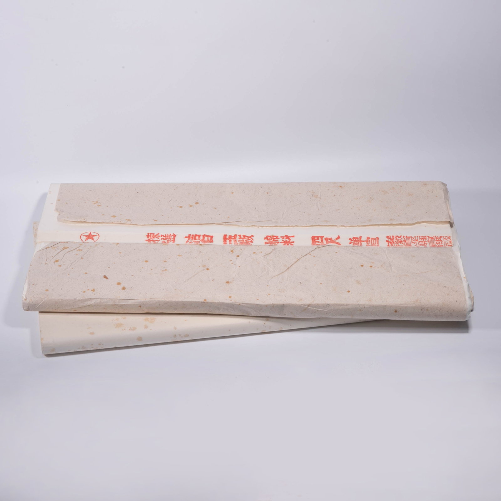 1990, 1992 Red Star Brand four-foot single-sheet Xuan paper: 1990, 1992 Red Star Brand four-foot single-sheet Xuan paper