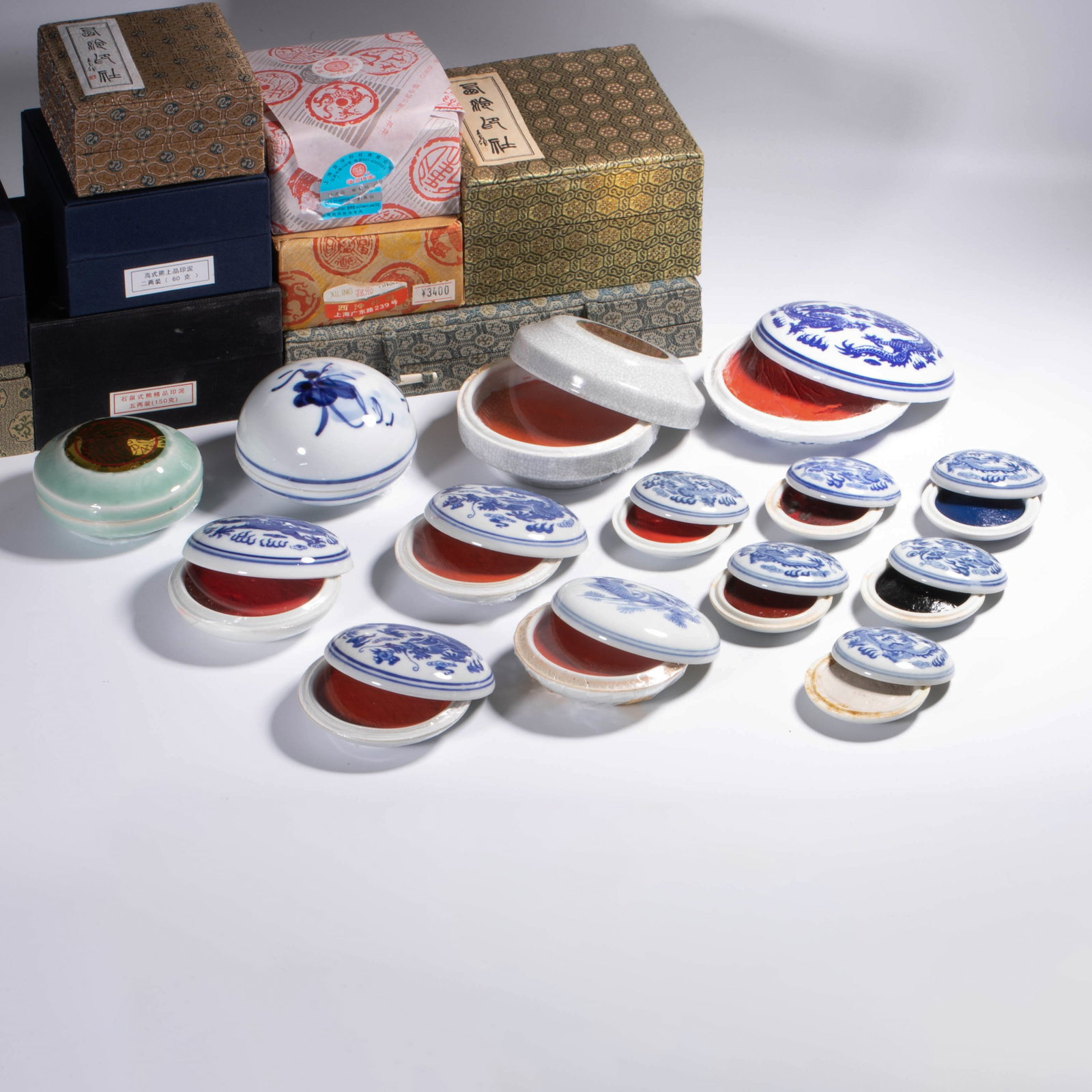 9 sets of various ink pads (1 of 6)