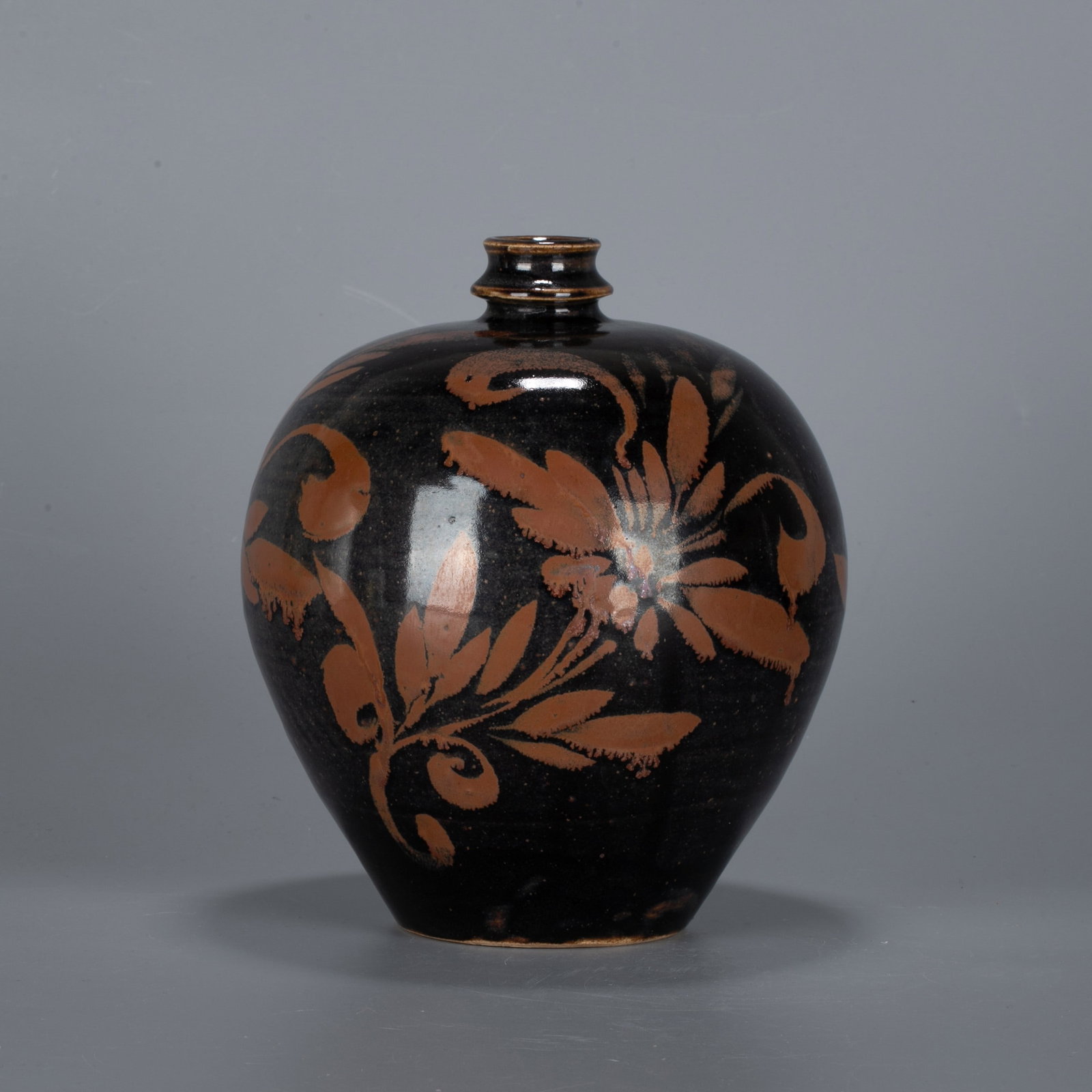 Song Cizhou ware iron-rust Flower Ludu vase: Song Cizhou ware iron-rust Flower Ludu vase