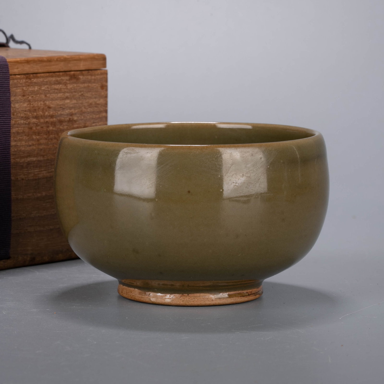 Song Dynasty Green Glazed Tea bowl (1 of 7)