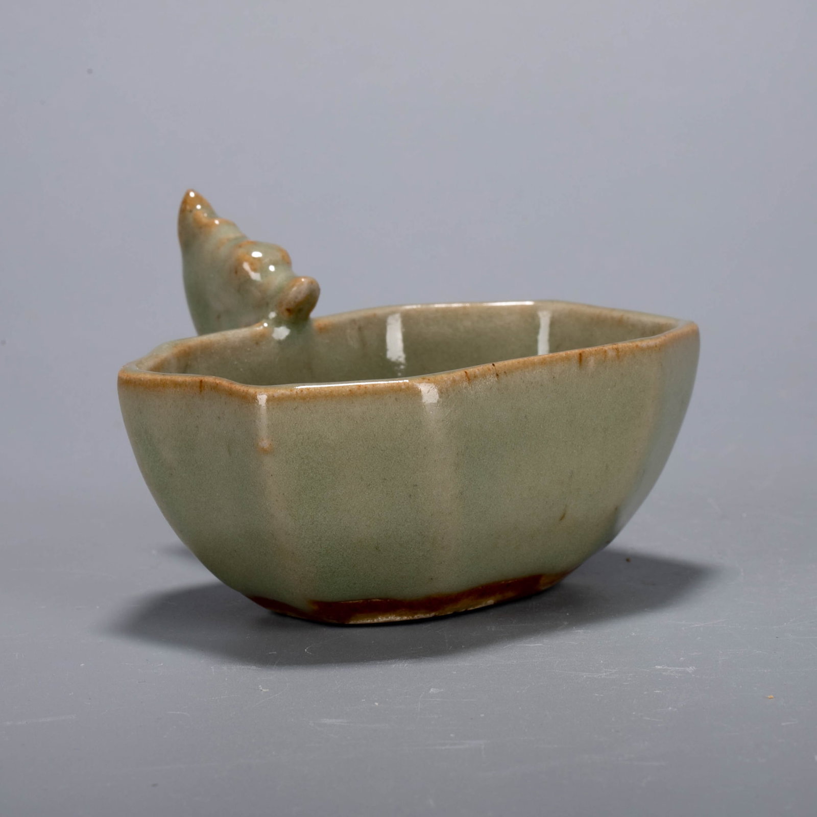 Song Longquan ware Dragon handle cup (1 of 8)