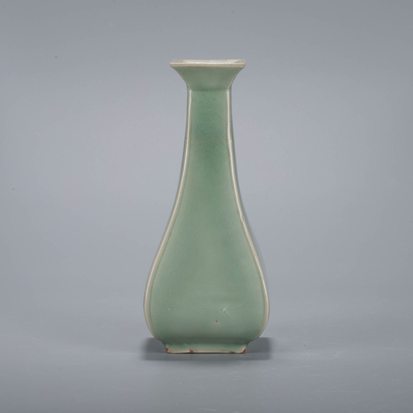 Longquan celadon flower vase - 2
